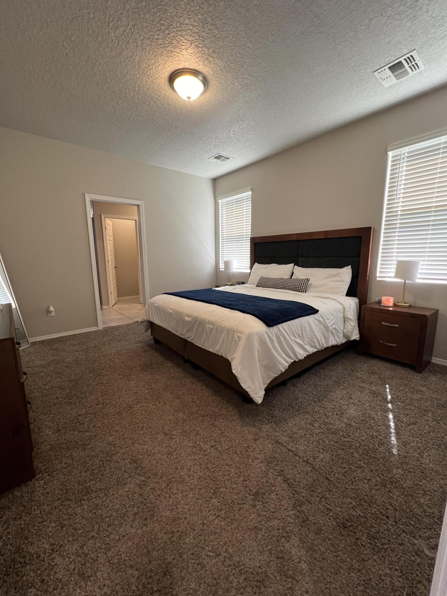 Photo 15 — 4820 Blackburn Road NE