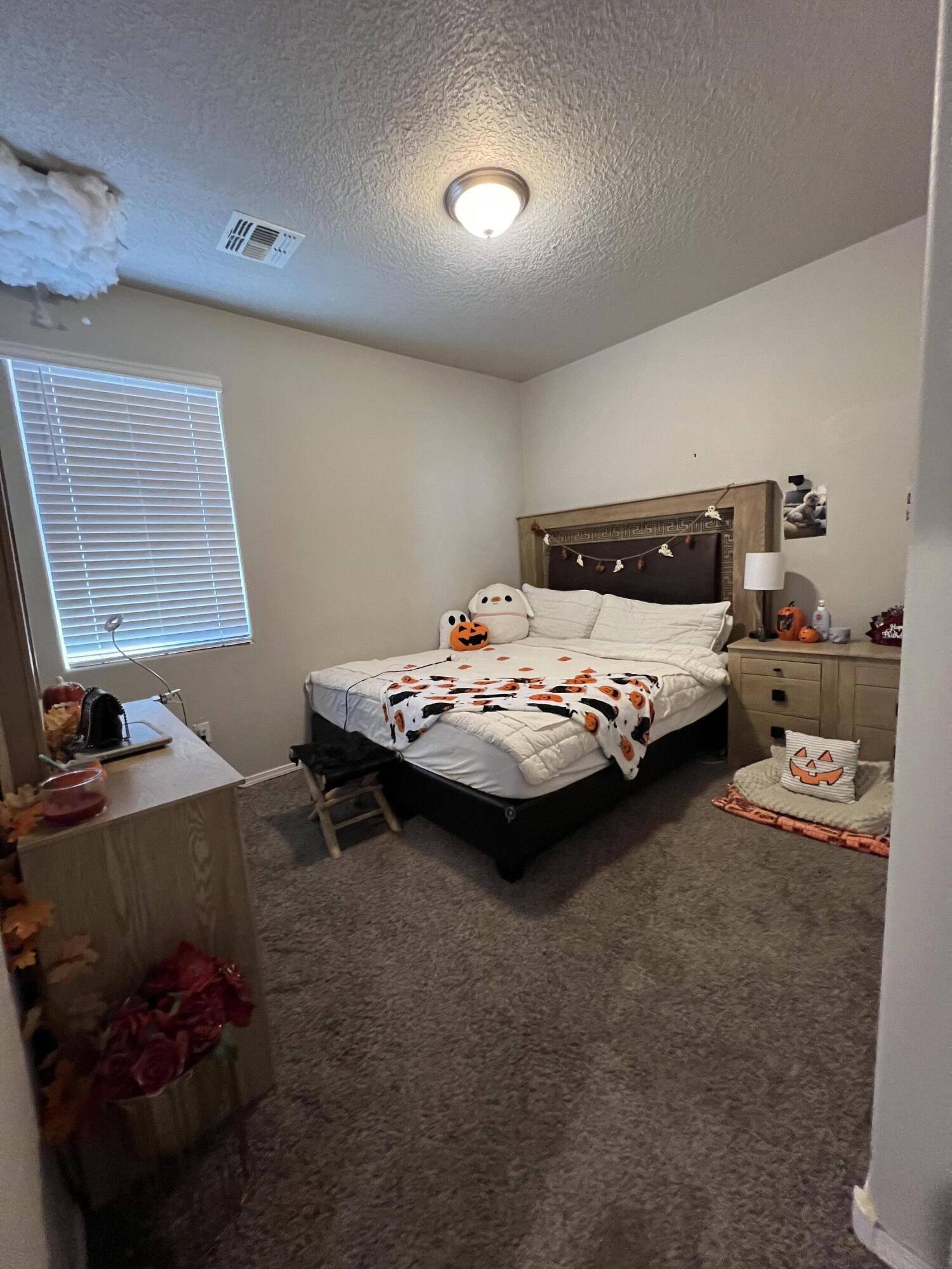 Photo 10 — 4820 Blackburn Road NE