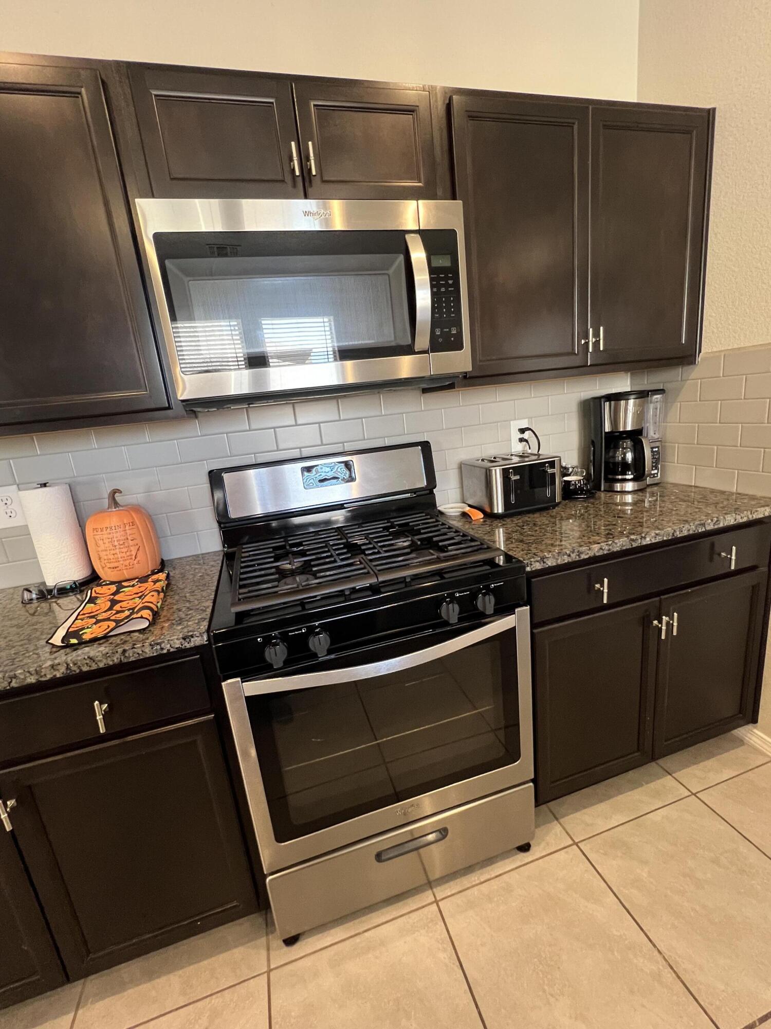 Photo 19 — 4820 Blackburn Road NE