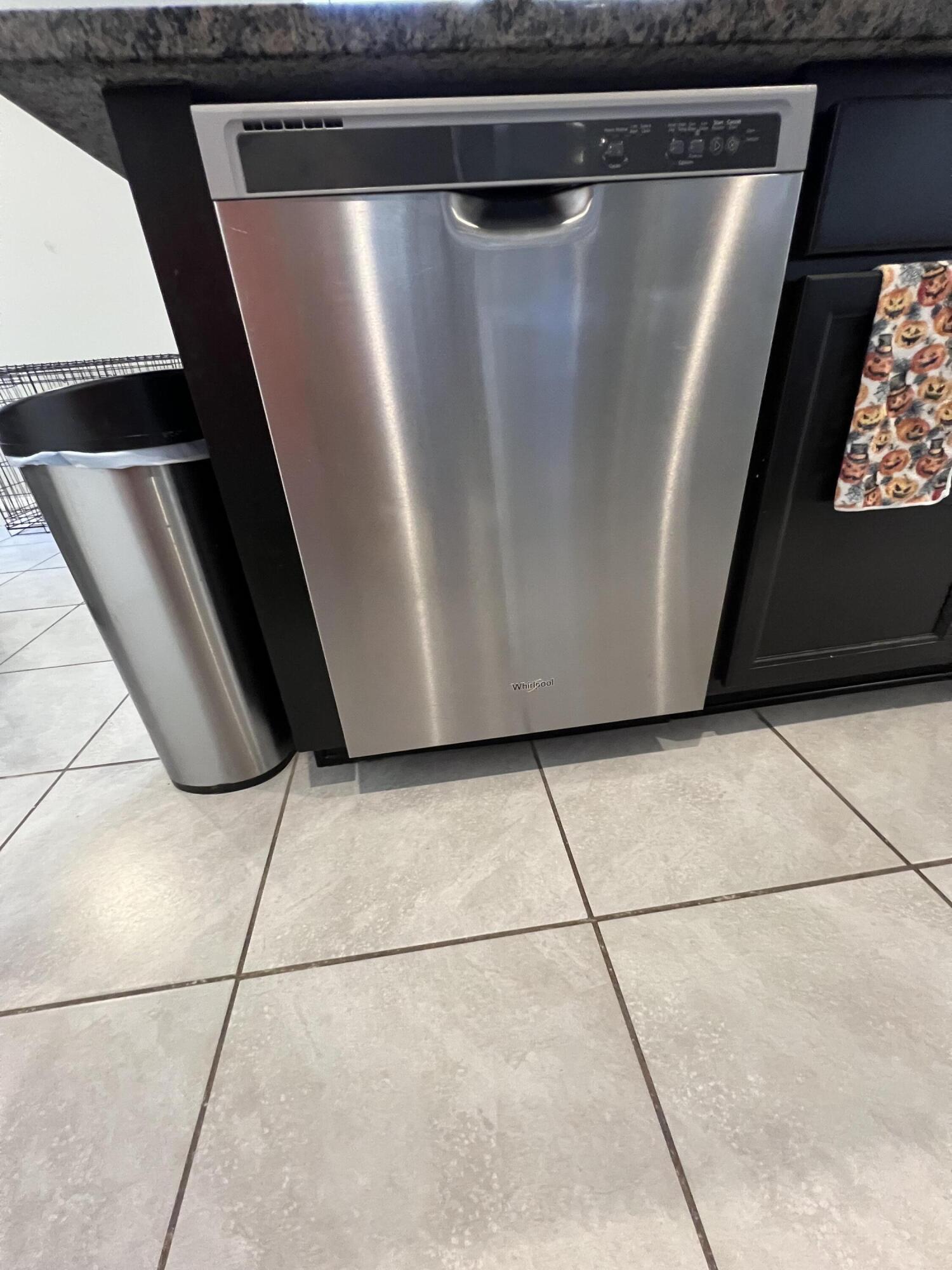 Photo 18 — 4820 Blackburn Road NE