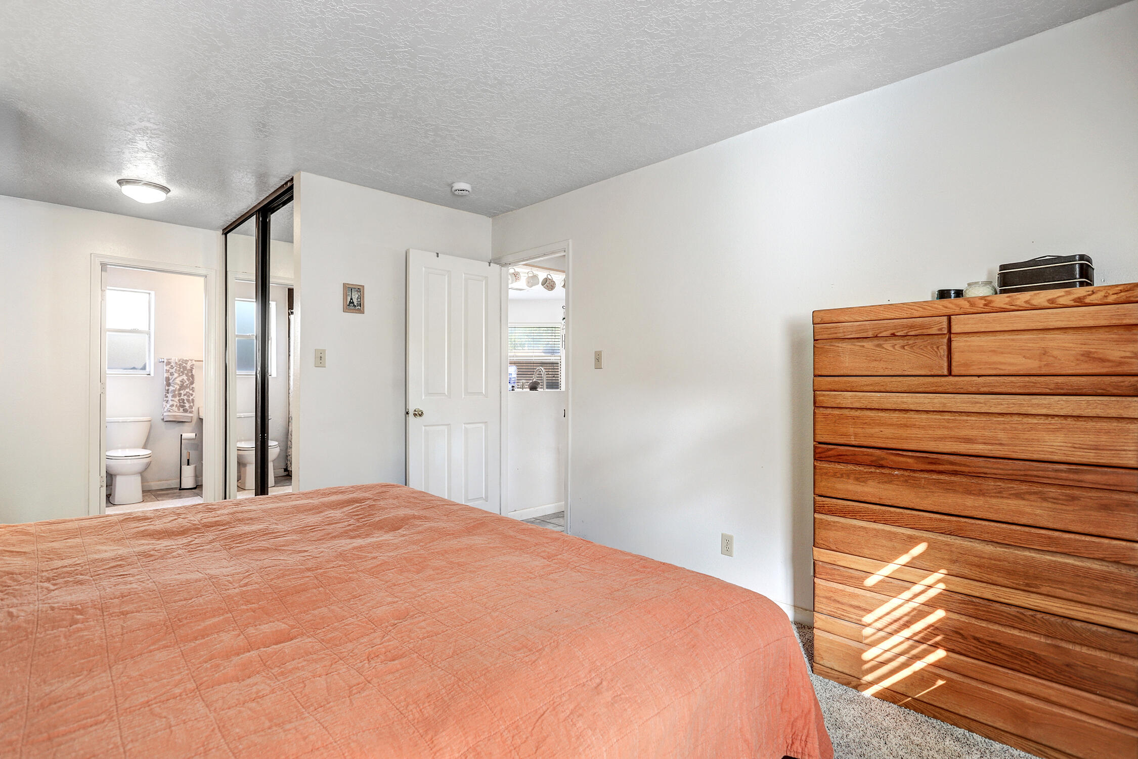Photo 20 — 1645 Evelyn Drive NE