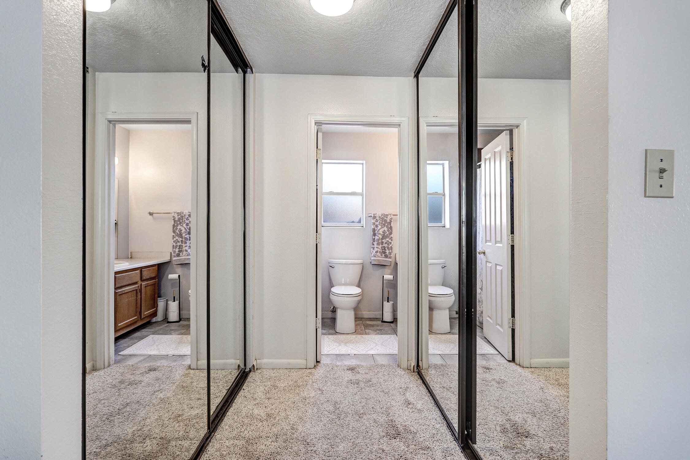 Photo 2 — 1645 Evelyn Drive NE