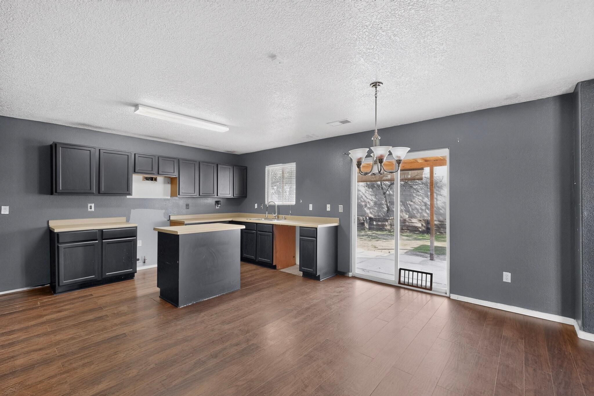 Photo 20 — 2101 Gait Street SW