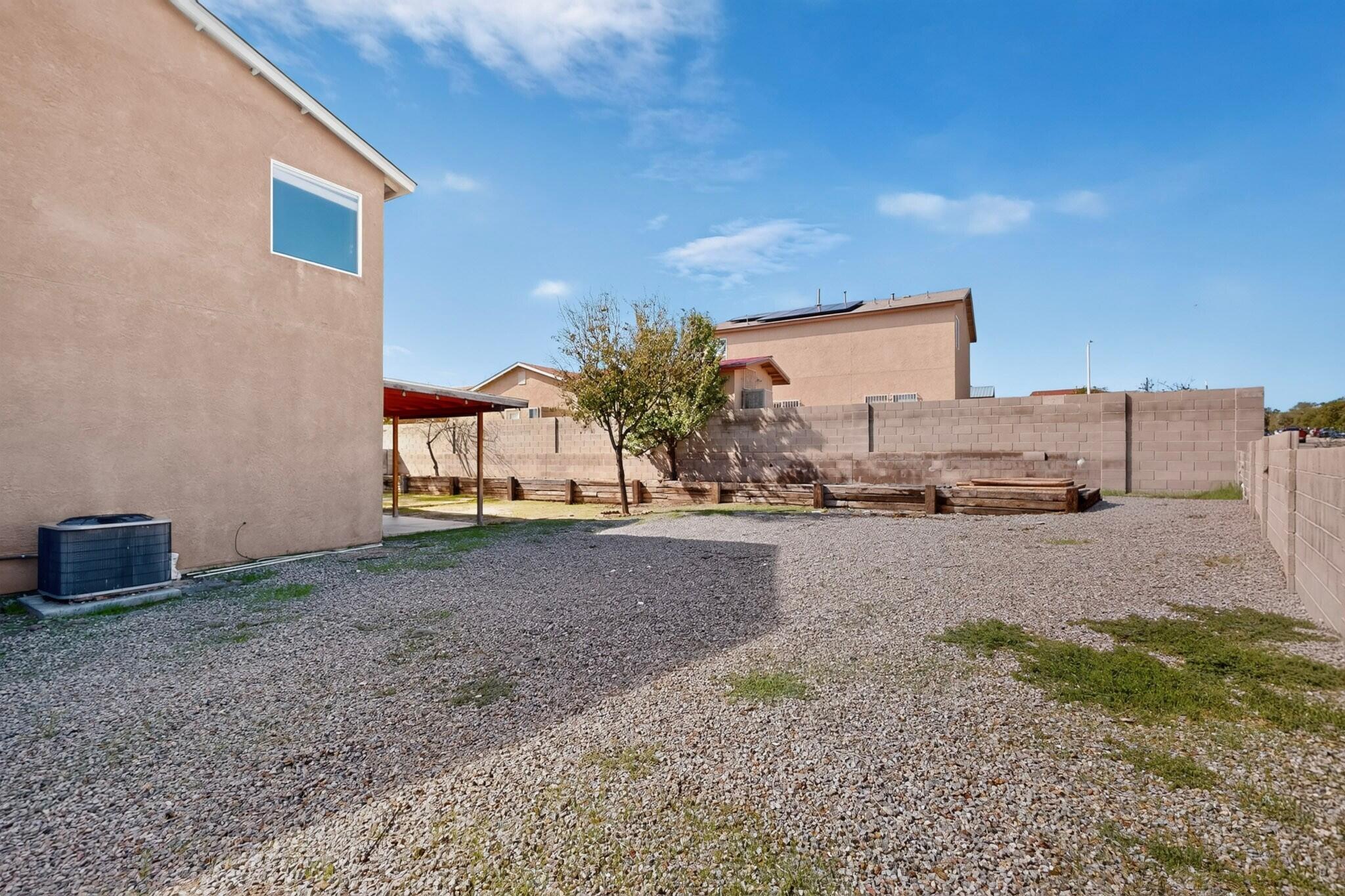Photo 18 — 2101 Gait Street SW
