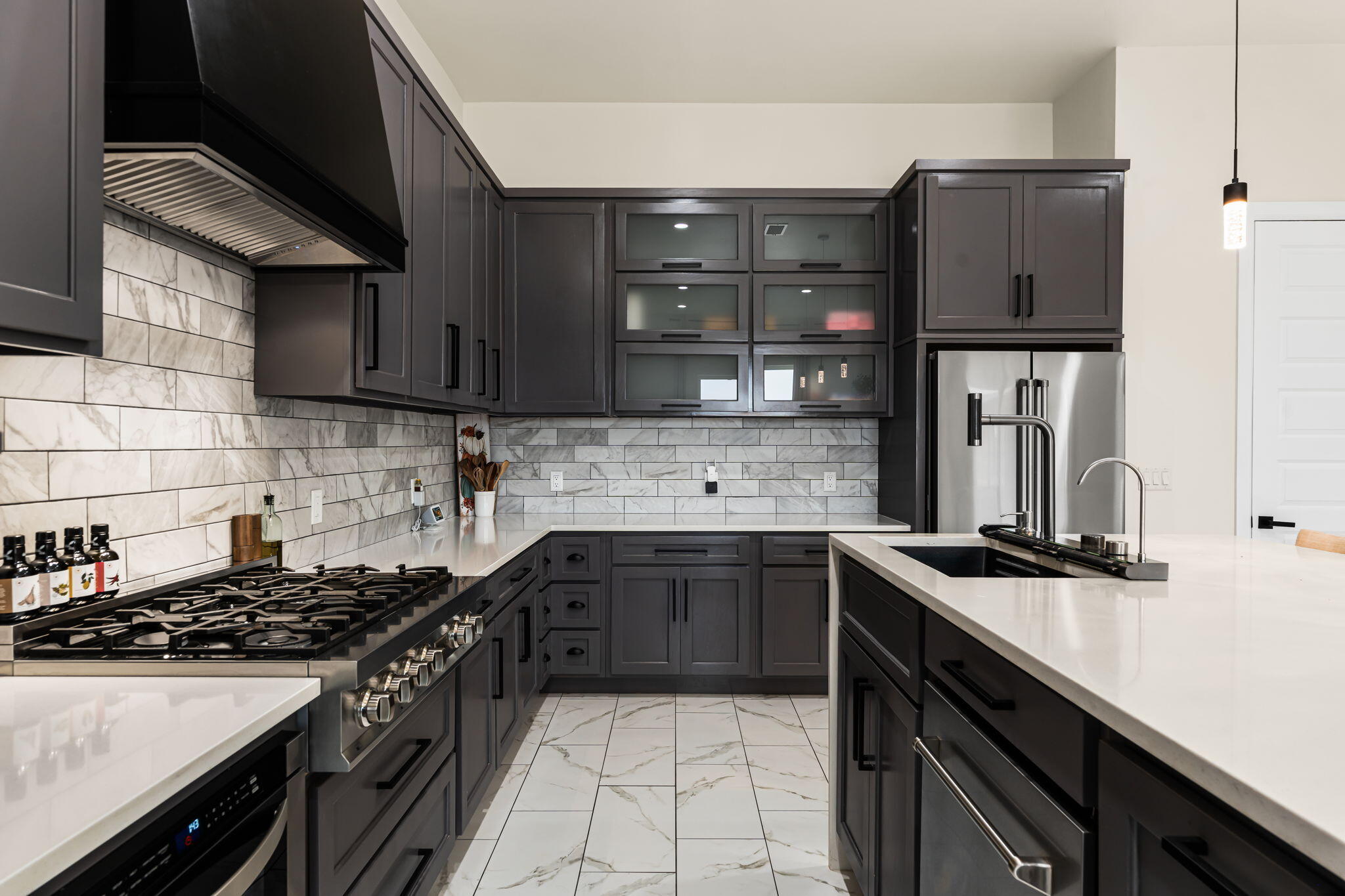 Photo 16 — 825 3rd Street NE