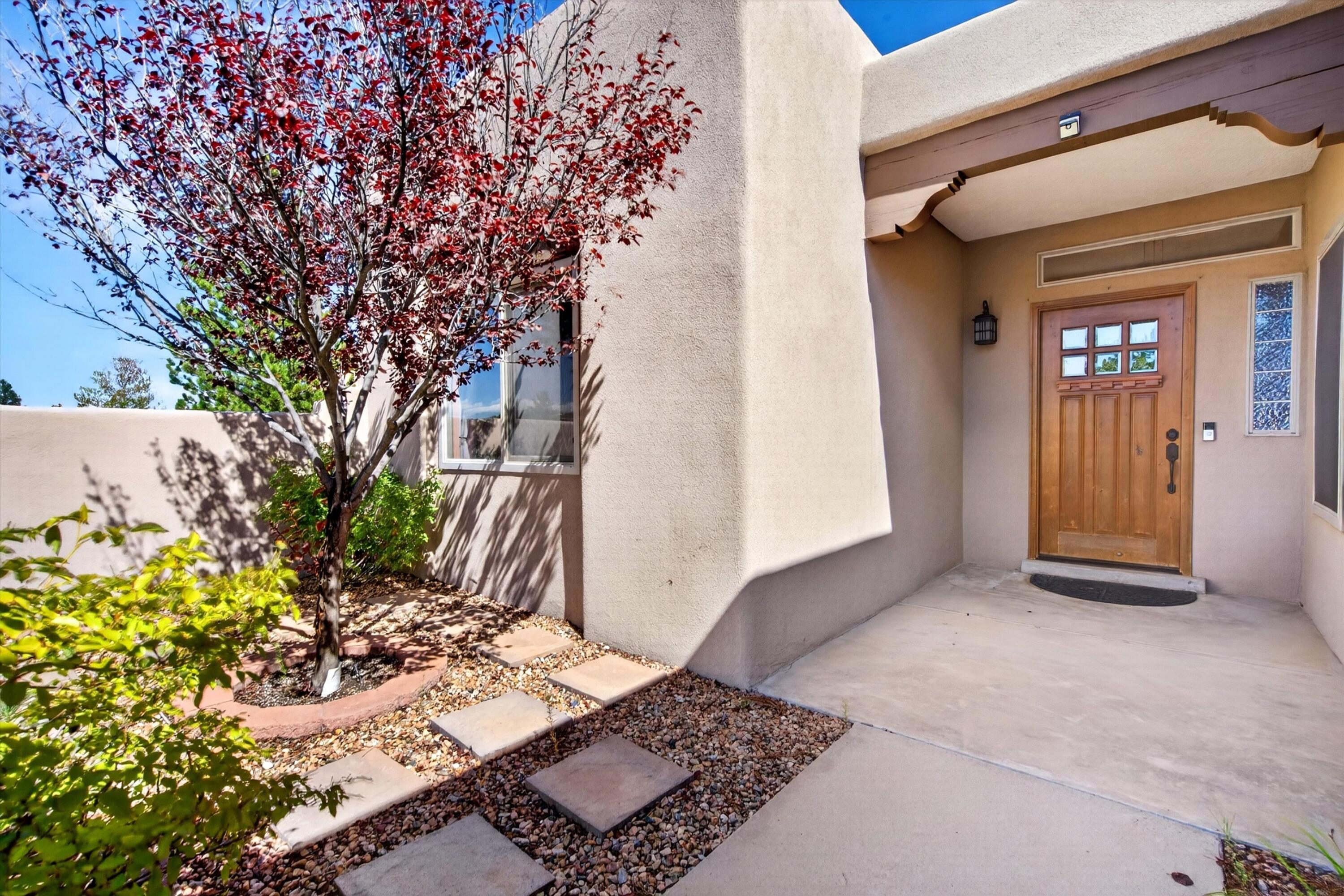 Photo 3 — 9714 Entrada Place NW