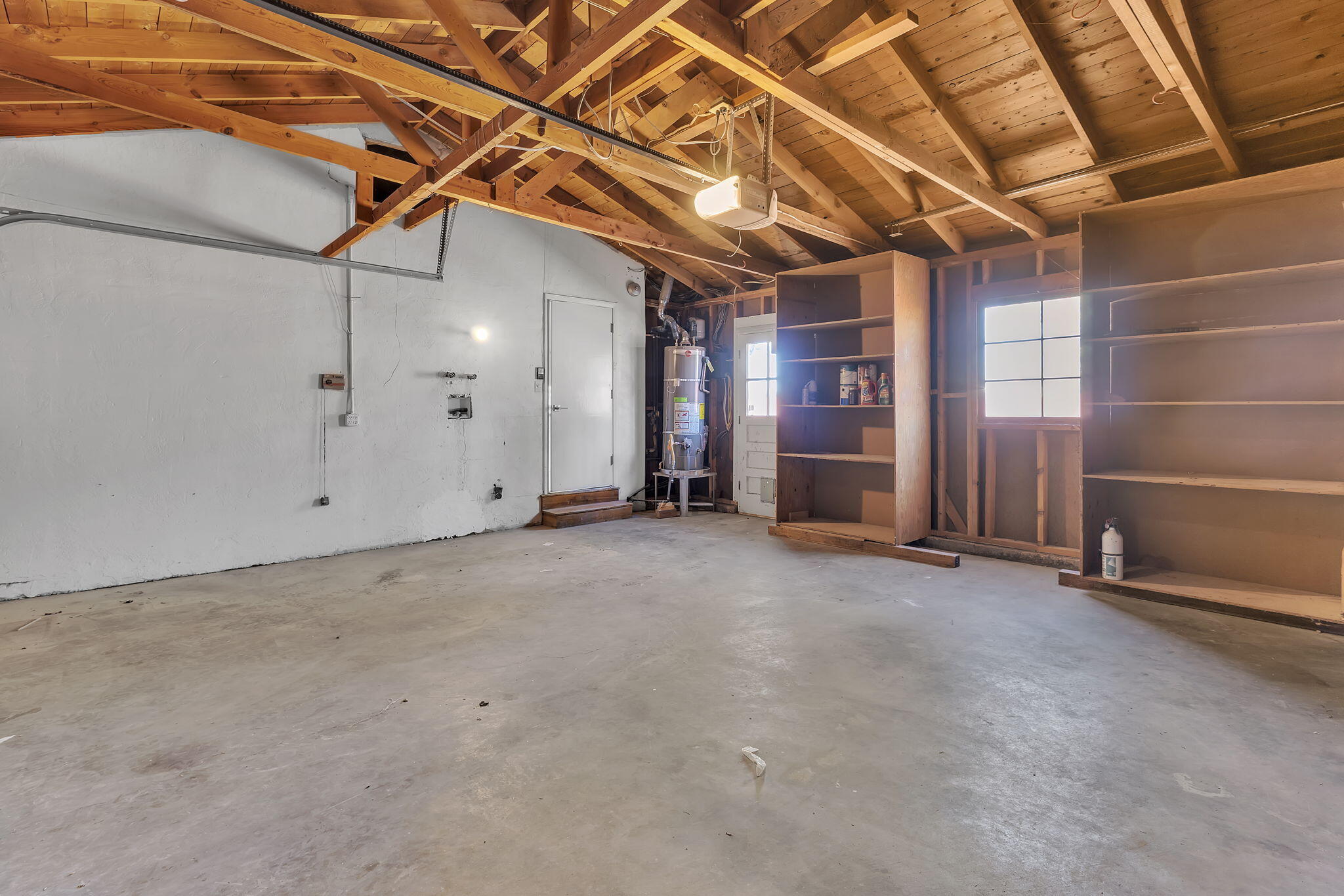 Photo 8 — 3101 Carolina Street NE
