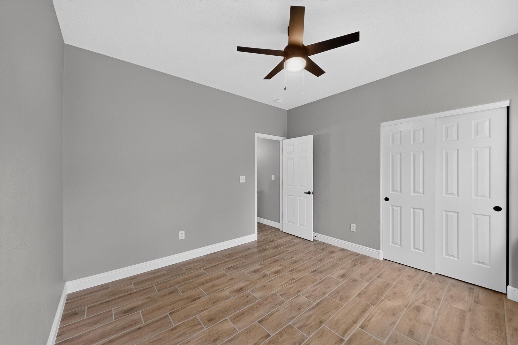 Photo 18 — 3120 Renaissance Drive SE