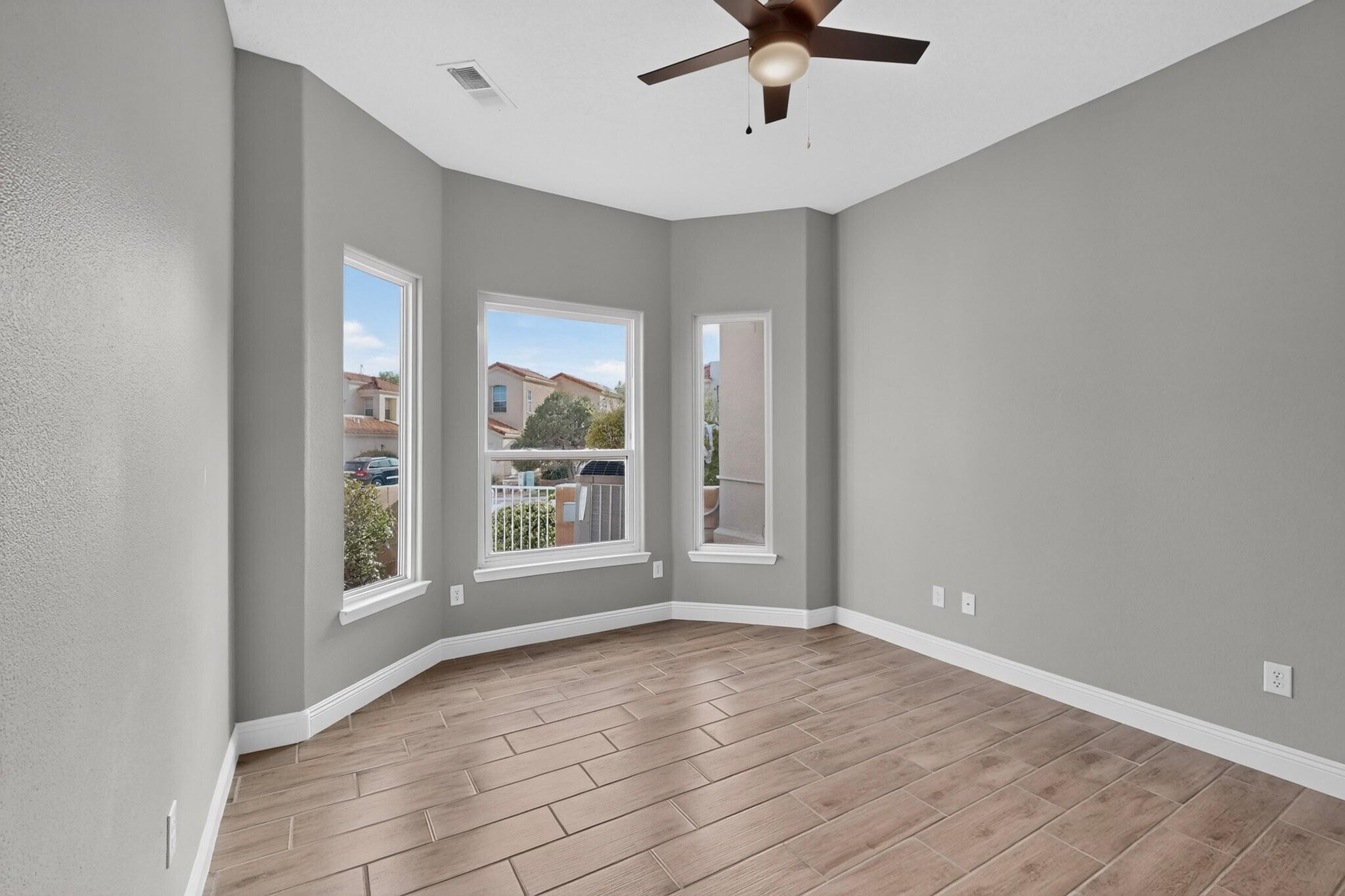 Photo 12 — 3120 Renaissance Drive SE