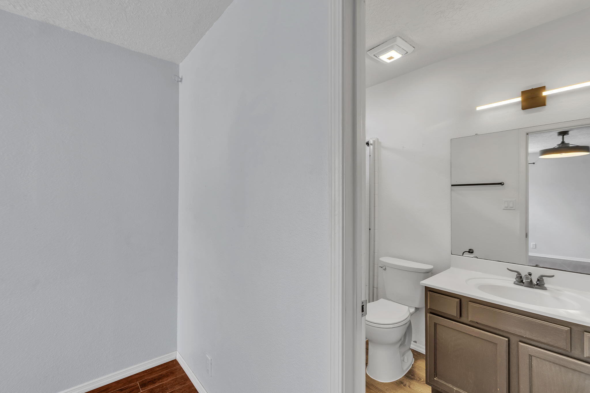 Photo 19 — 7711 Kane Court NW
