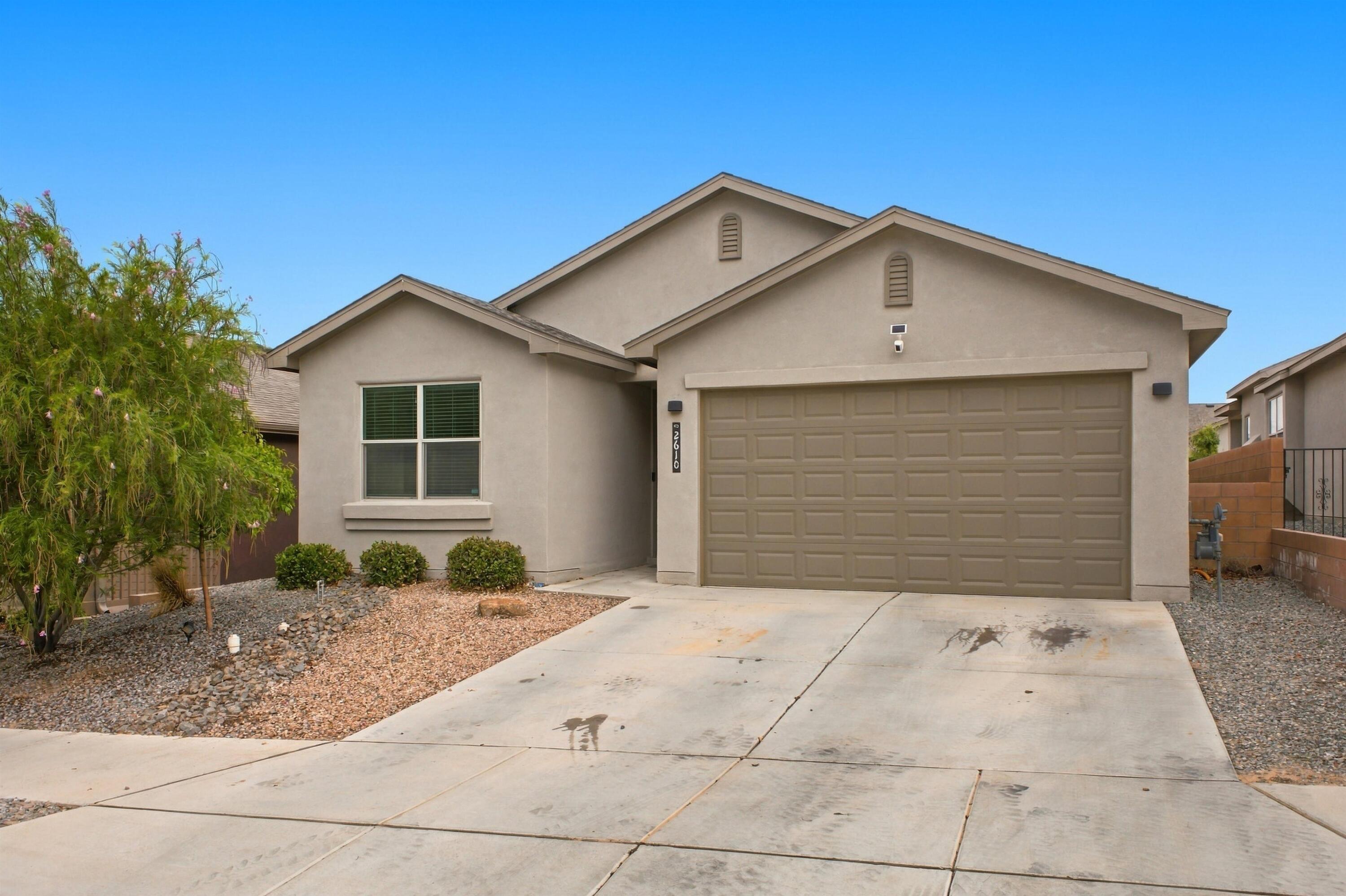 2610 Camino Plata Loop NE