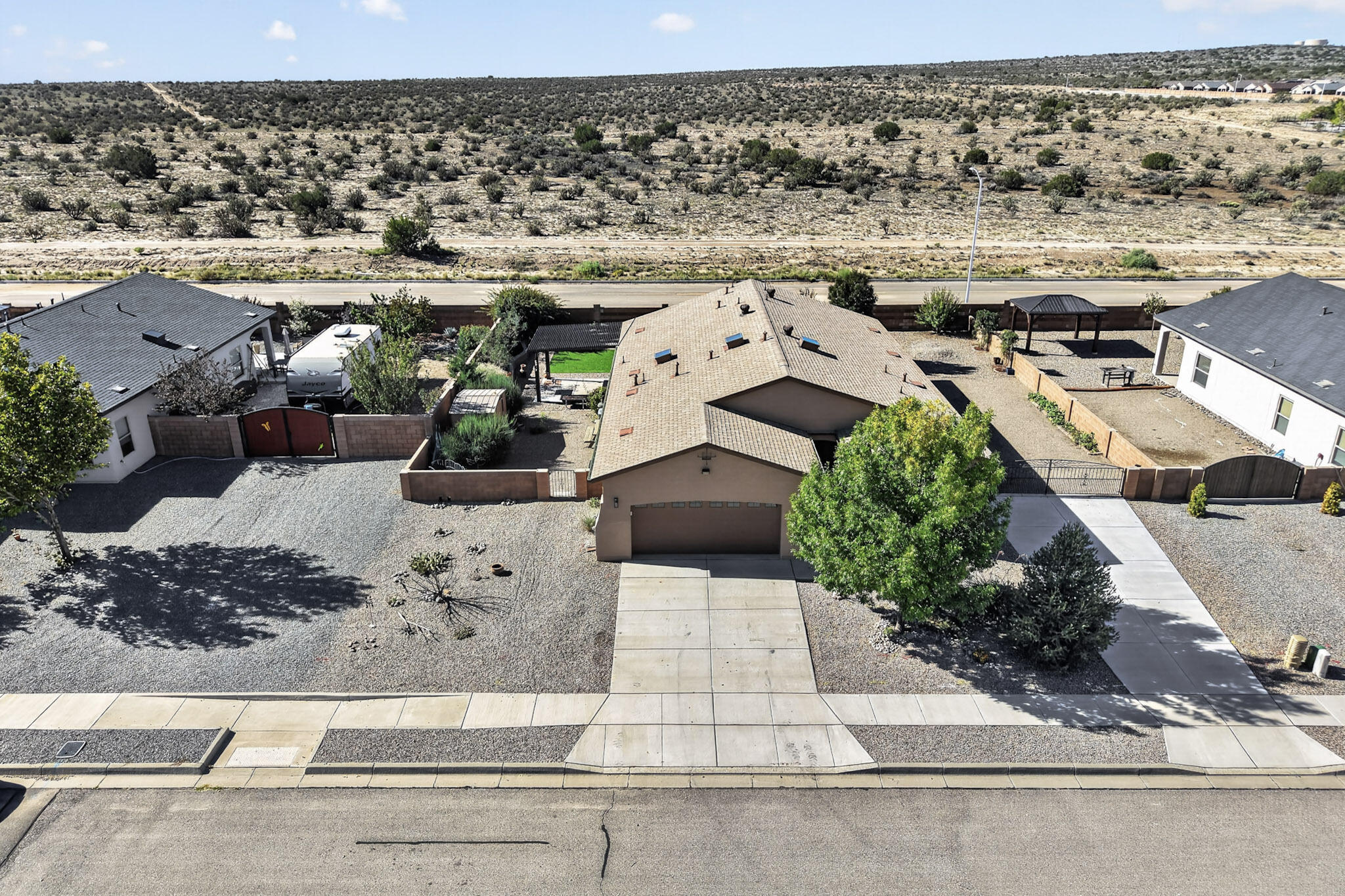 Photo 2 — 6945 Mountain Hawk Loop NE