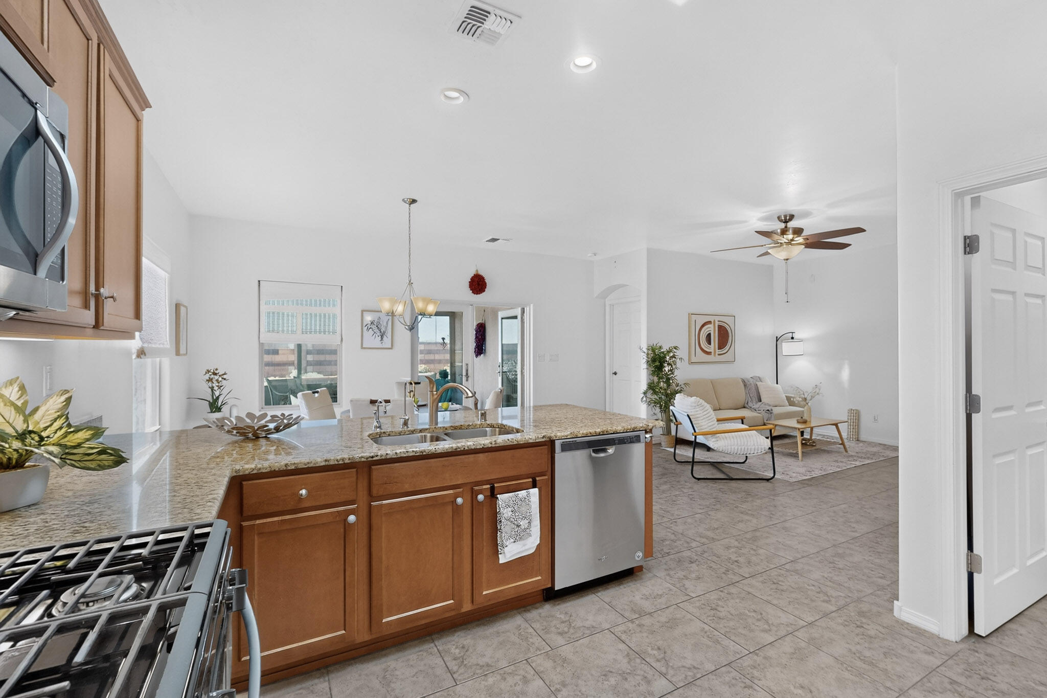 Photo 8 — 6945 Mountain Hawk Loop NE