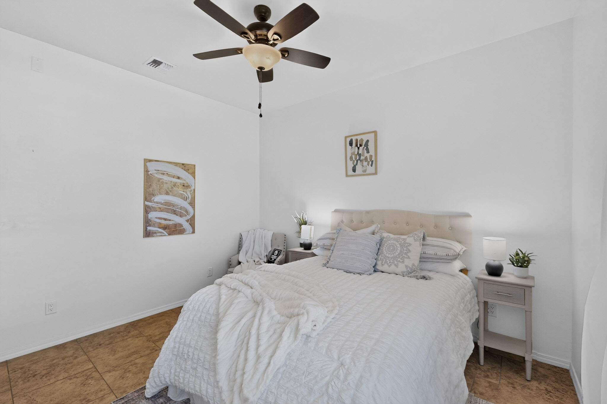 Photo 9 — 6945 Mountain Hawk Loop NE