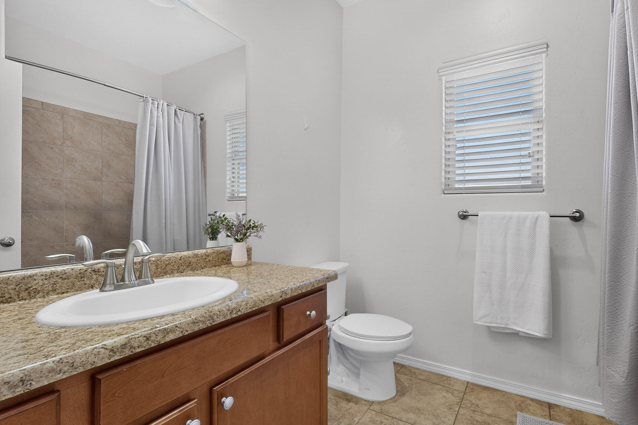 Photo 10 — 6945 Mountain Hawk Loop NE