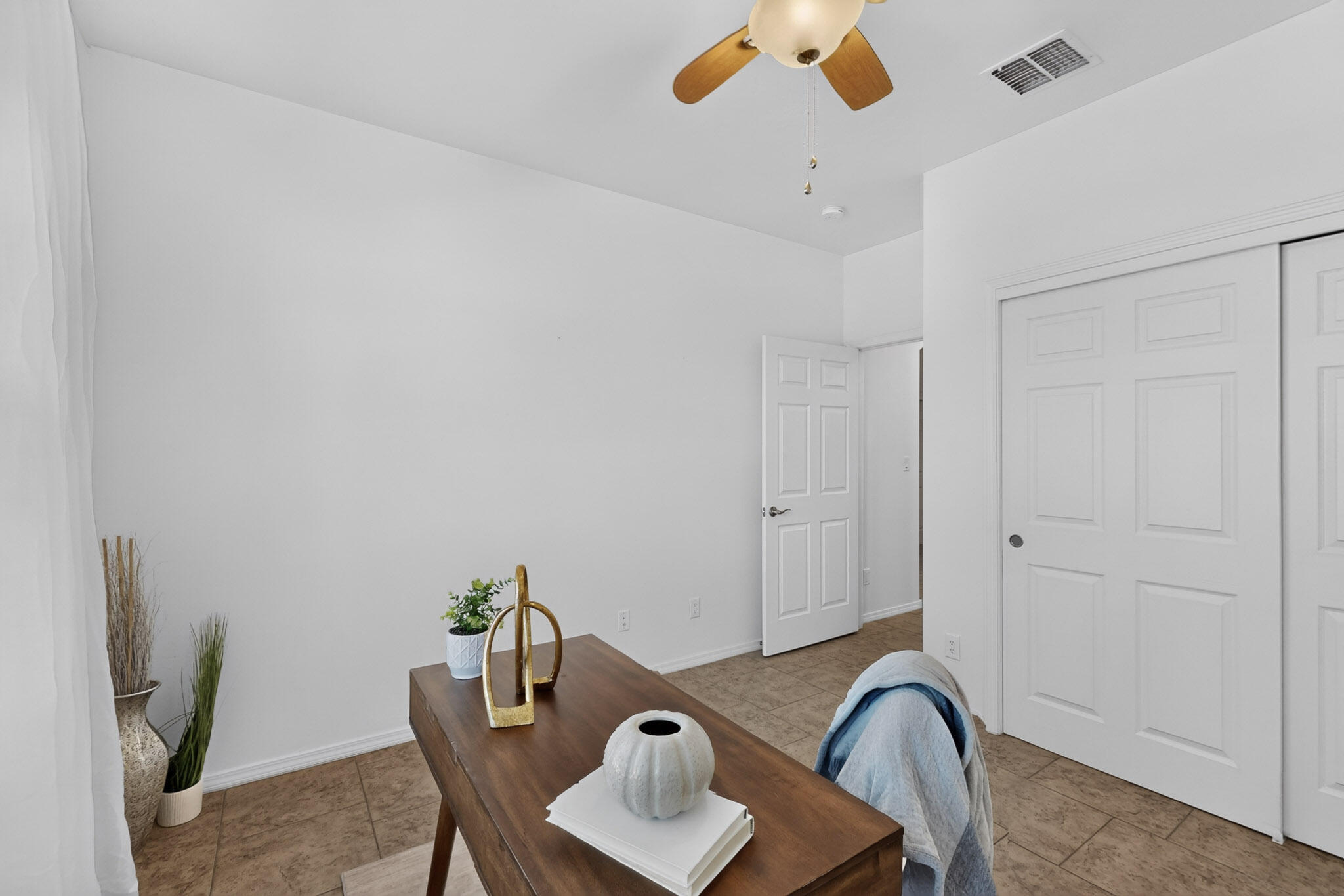 Photo 13 — 6945 Mountain Hawk Loop NE