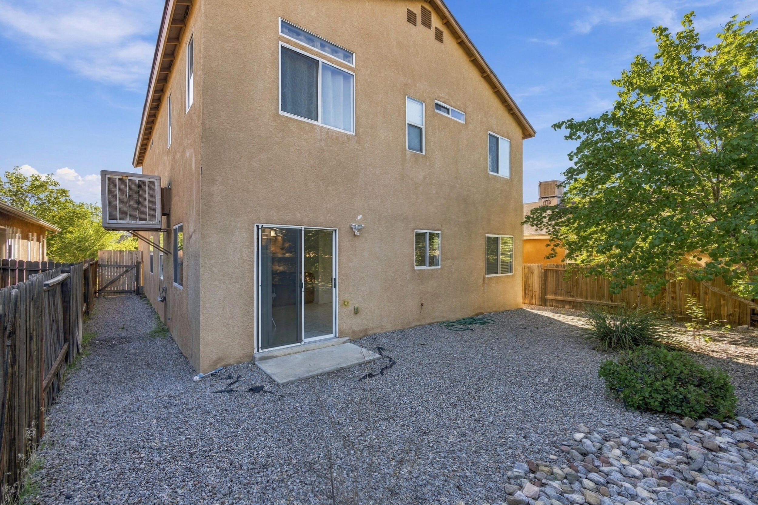 Photo 14 — 527 Saddle Blanket Trail SW