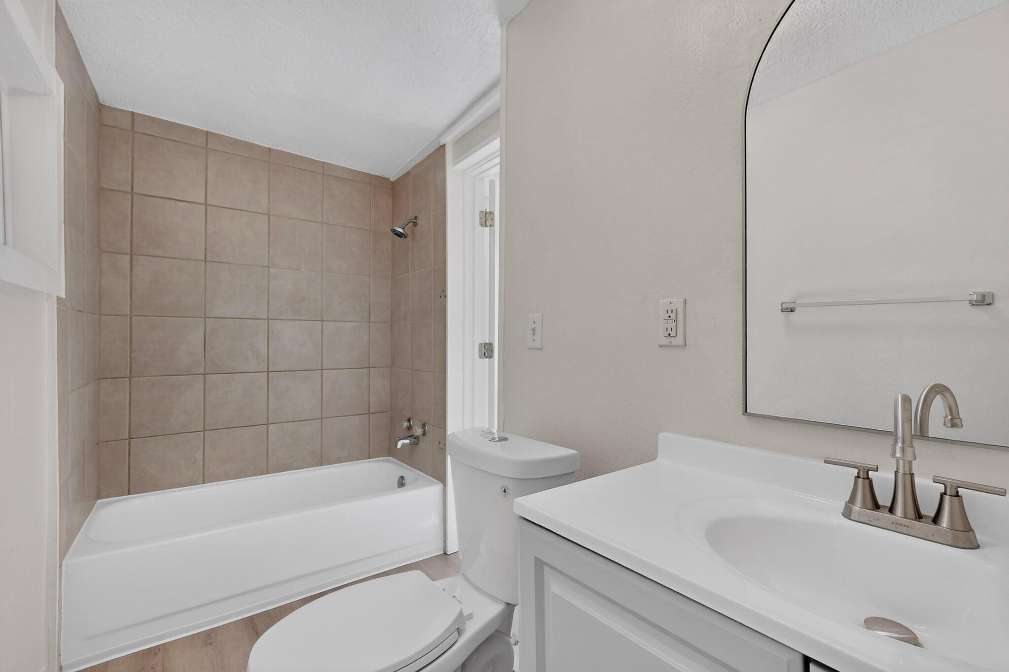 Photo 19 — 3129 Mares Road SW