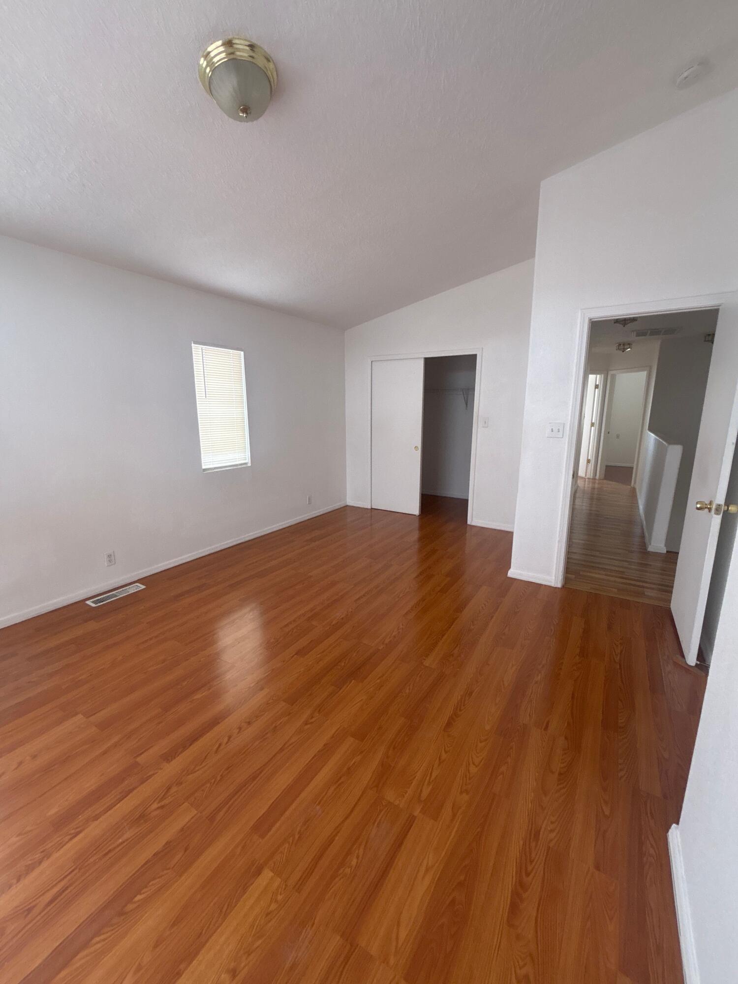 Photo 19 — 4729 Chesapeake Place NE