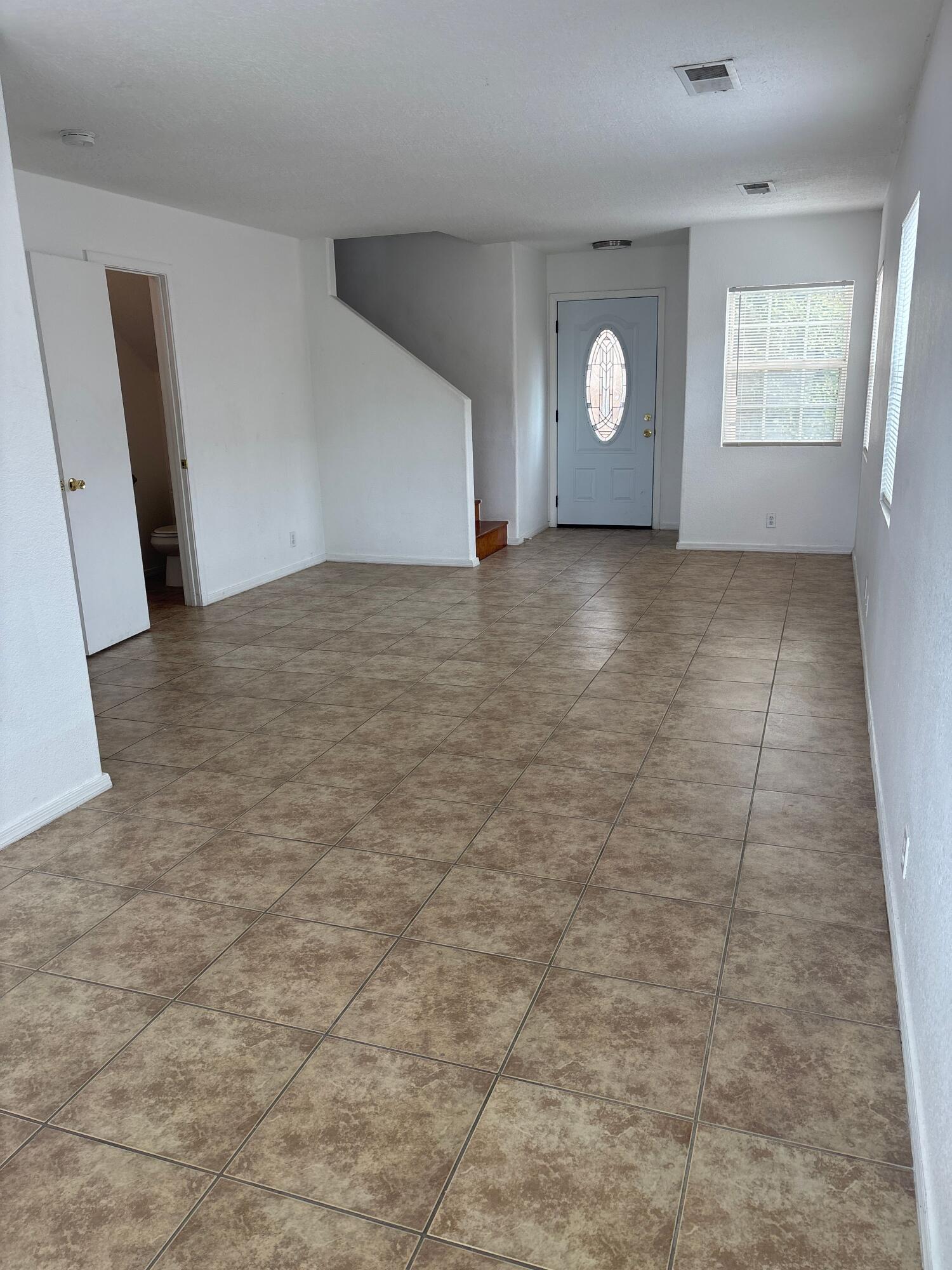 Photo 11 — 4729 Chesapeake Place NE