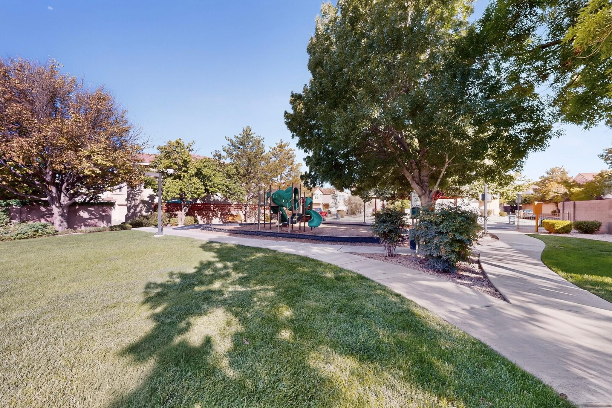Photo 4 — 4261 Altura Mesa Lane NE