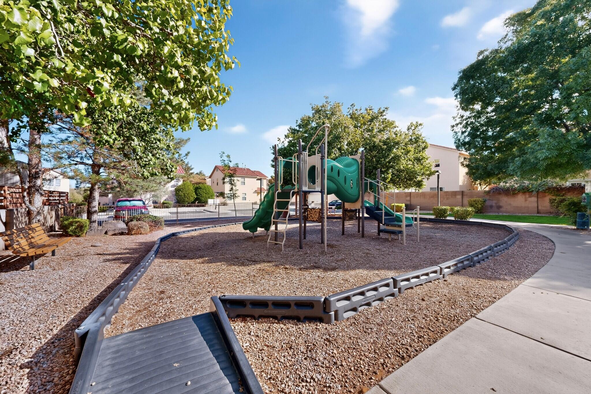 Photo 6 — 4261 Altura Mesa Lane NE