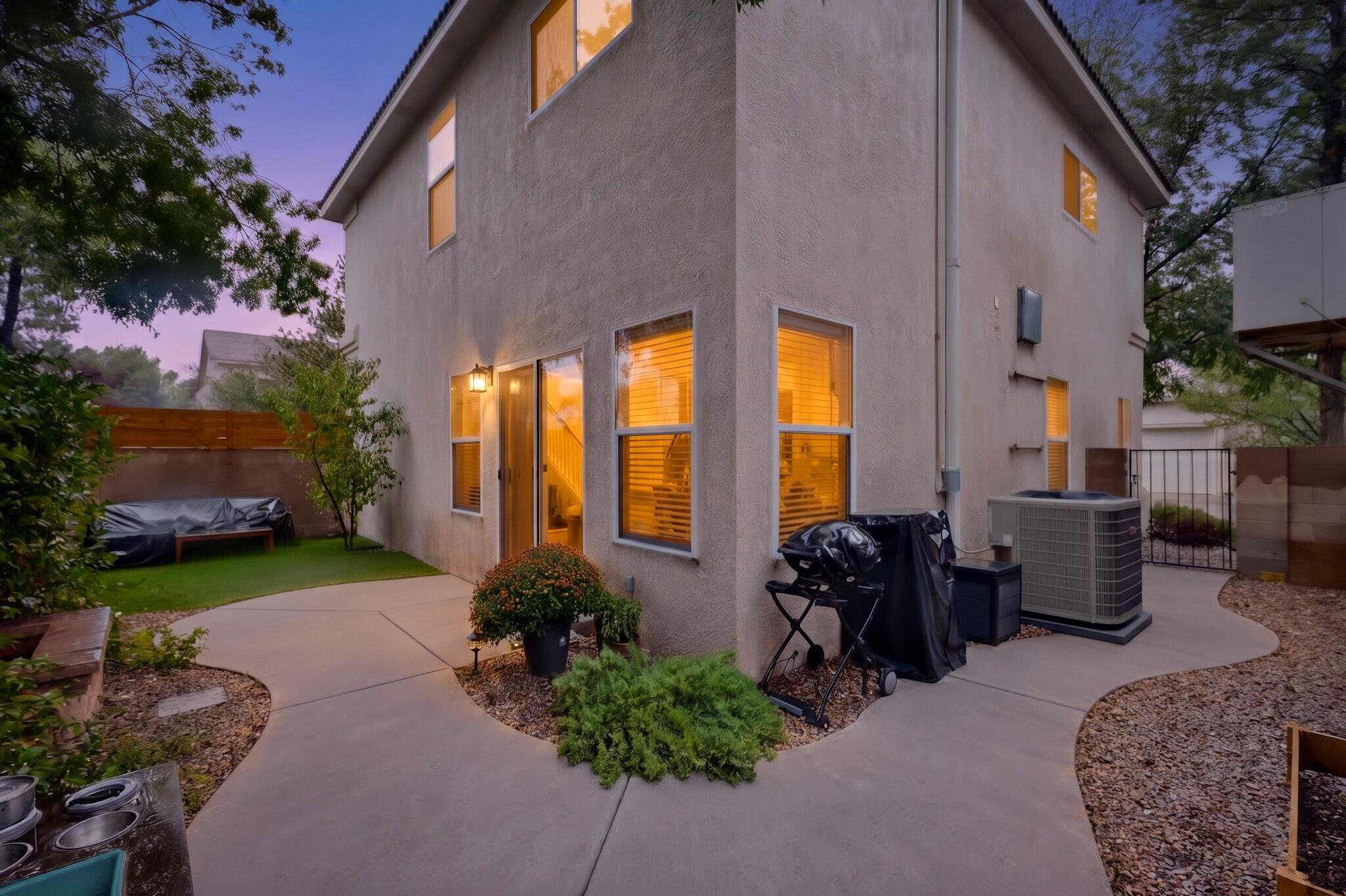 Photo 8 — 4261 Altura Mesa Lane NE