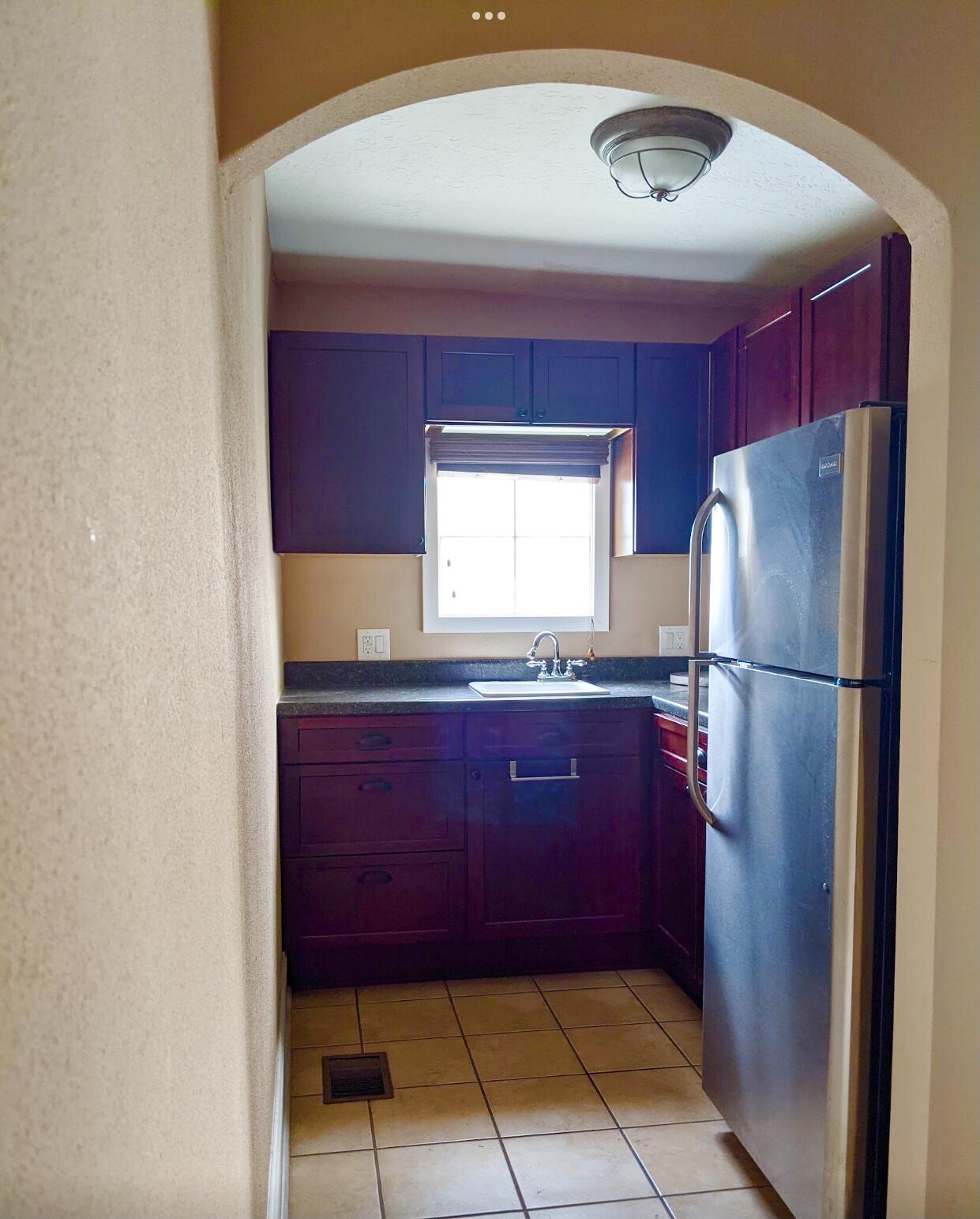 Photo 7 — 1019 2nd Street NW