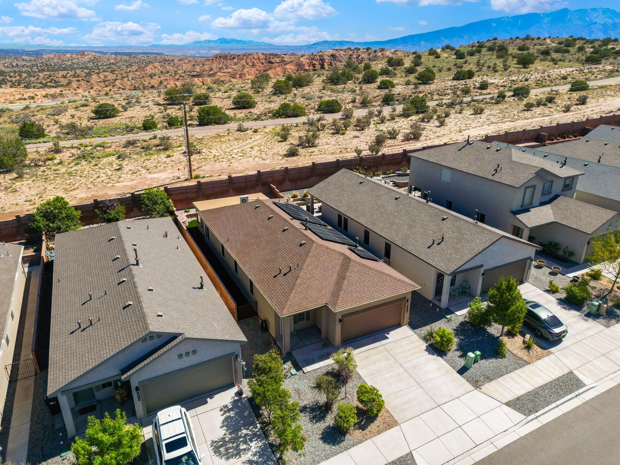Photo 6 — 6512 Gannett Drive NE