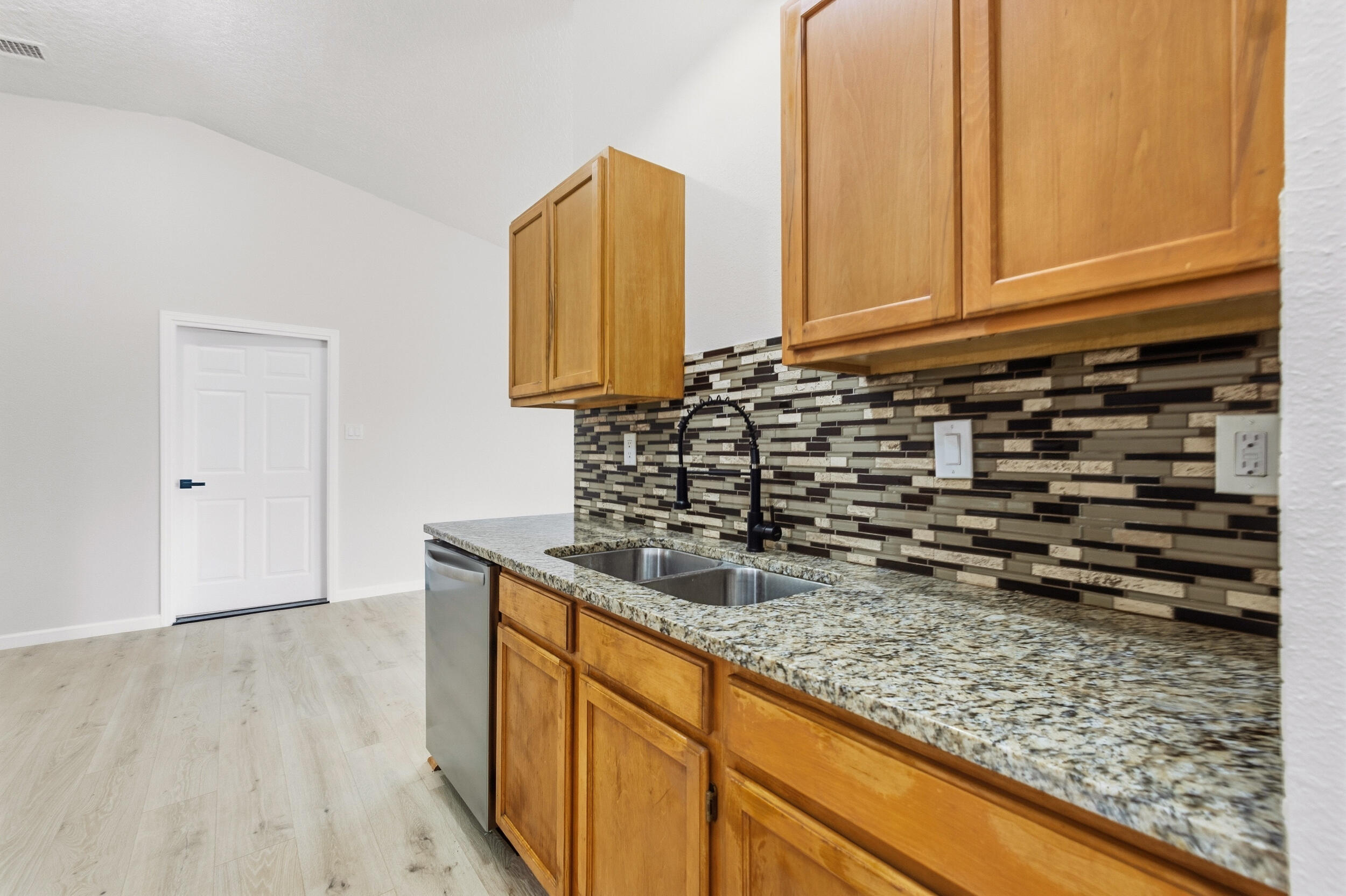 Photo 16 — 7701 Santa Lucia Street NW