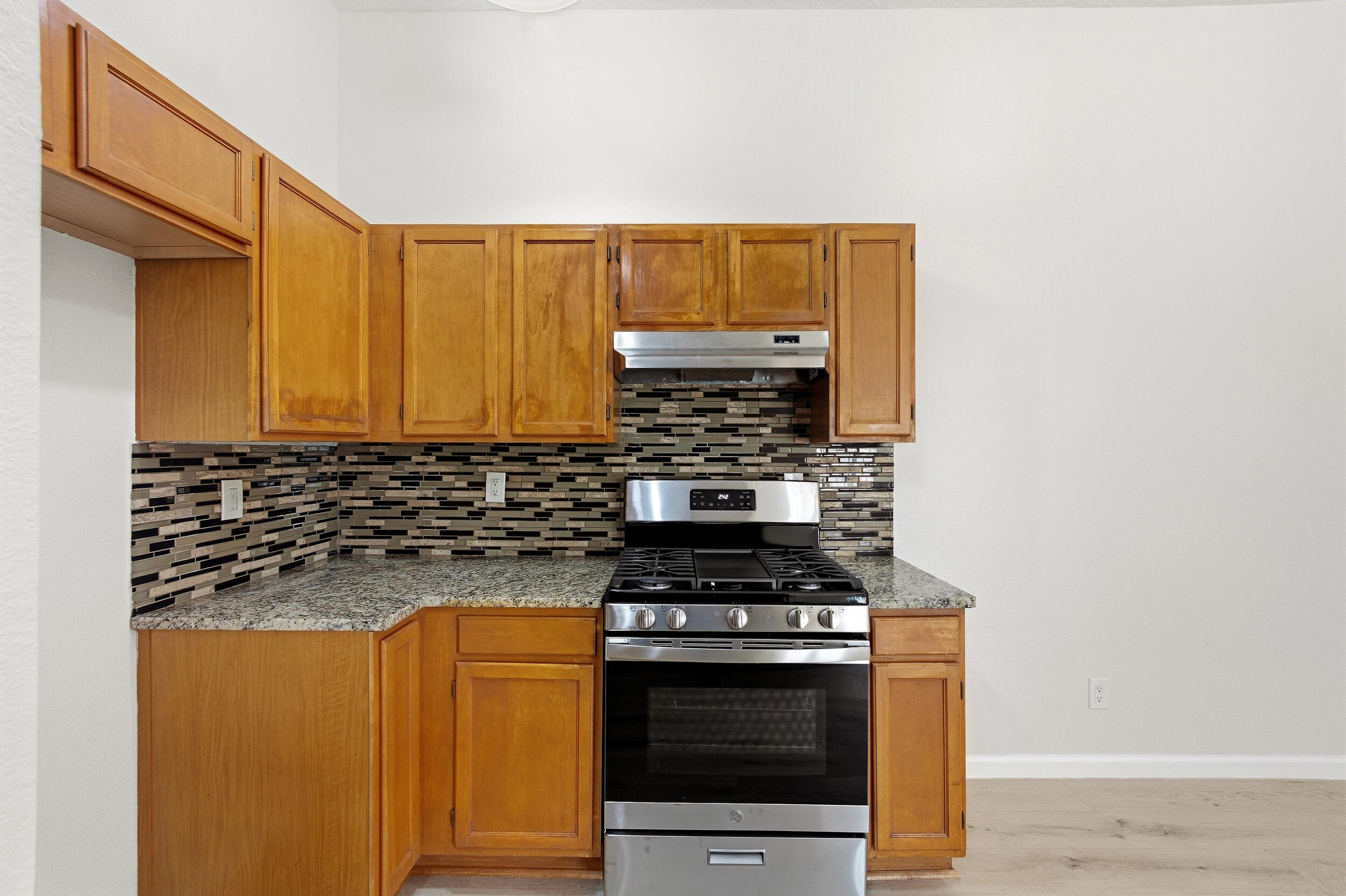 Photo 18 — 7701 Santa Lucia Street NW