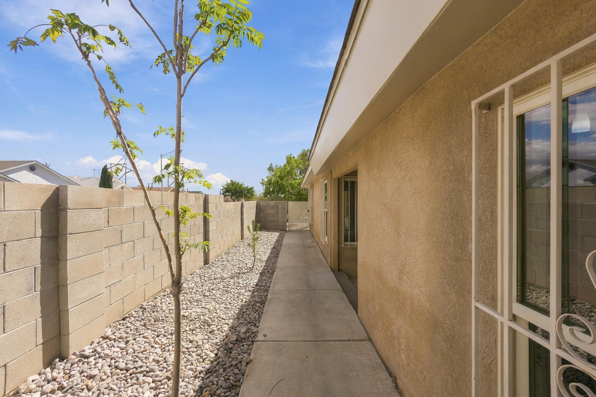 Photo 10 — 7701 Santa Lucia Street NW