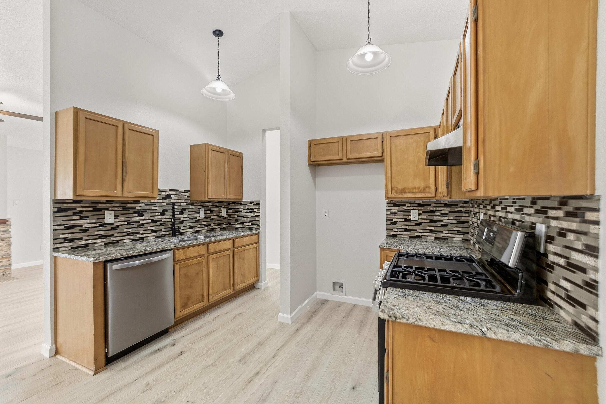 Photo 15 — 7701 Santa Lucia Street NW
