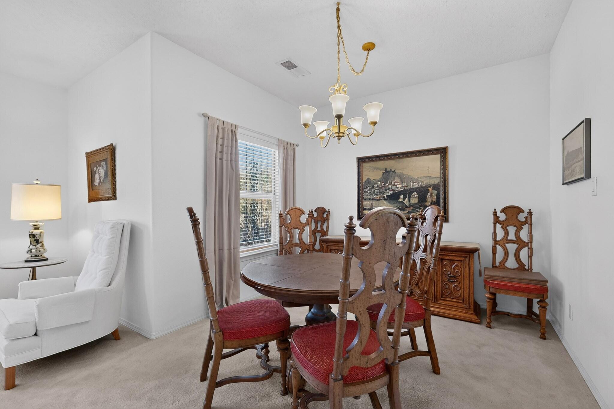 Photo 12 — 4012 Gracia Court NE