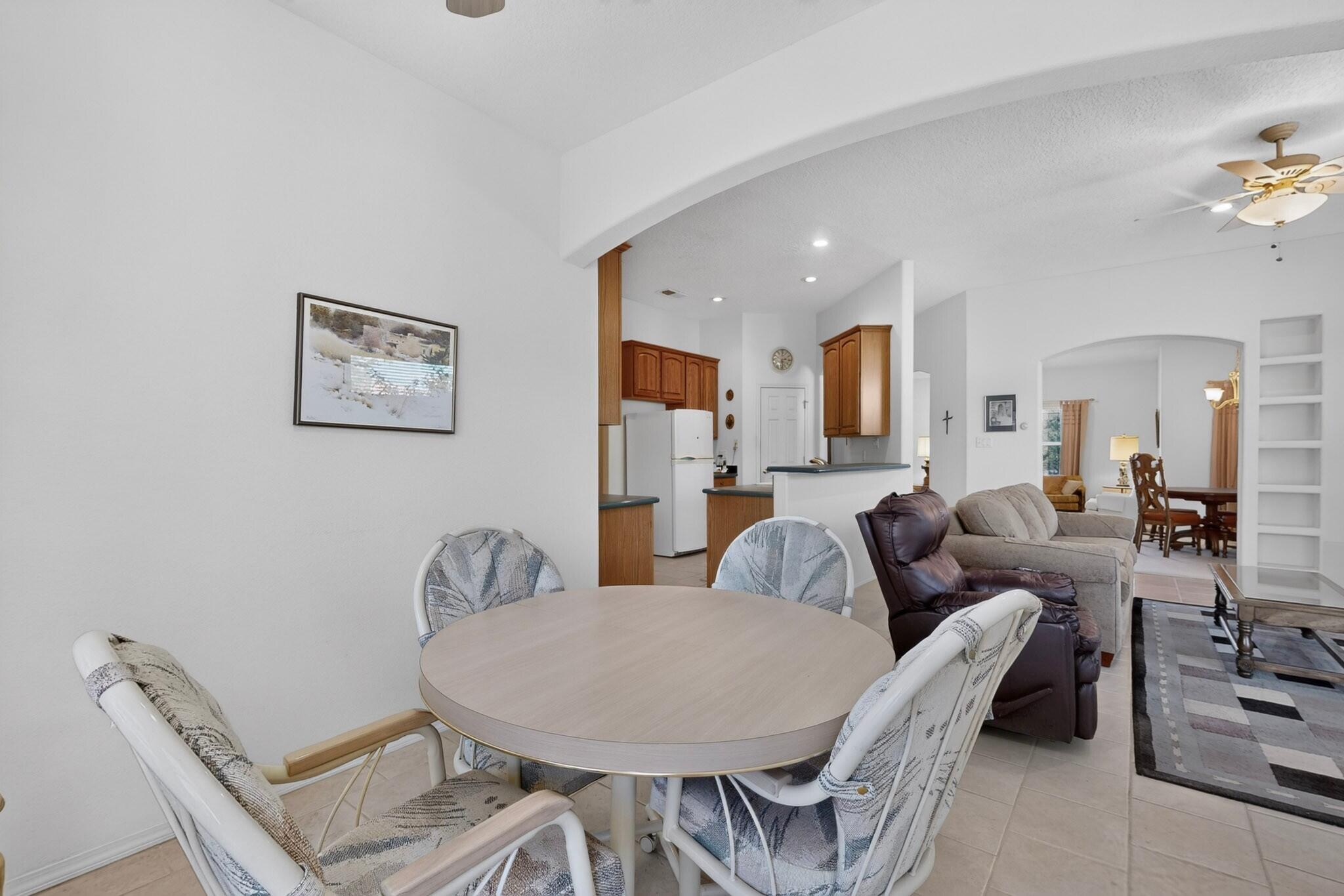 Photo 5 — 4012 Gracia Court NE
