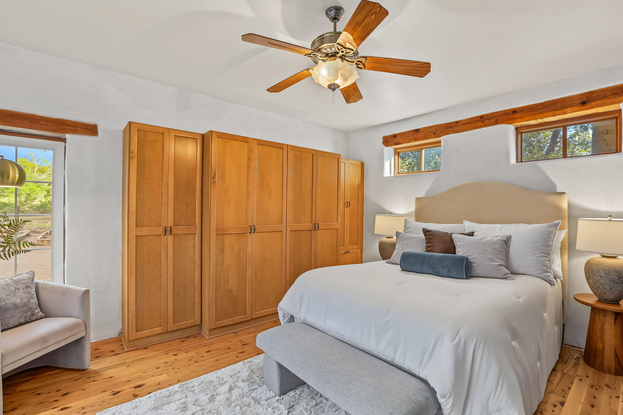 Photo 13 — 8212 Rio Grande Boulevard NW