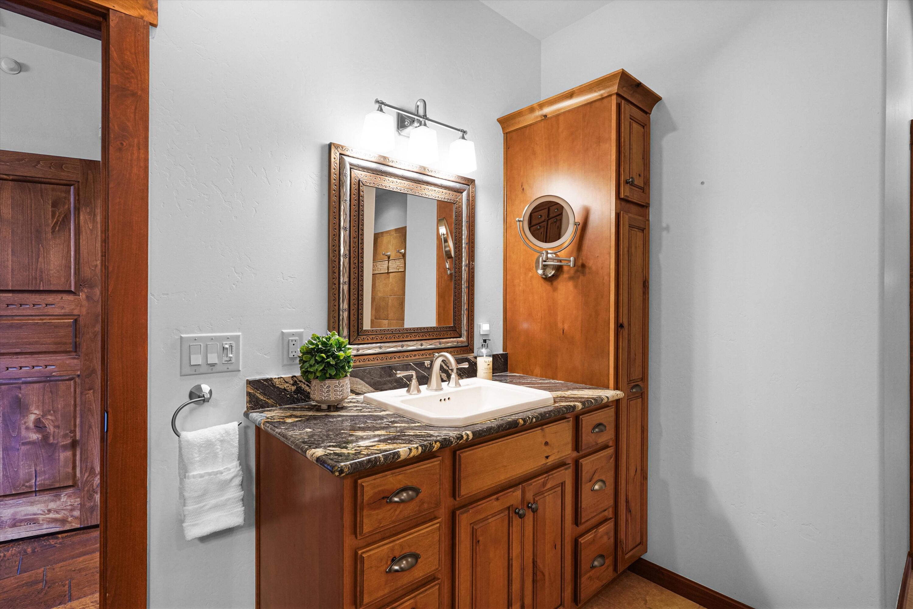 Photo 3 — 35 Apache Mesa Road