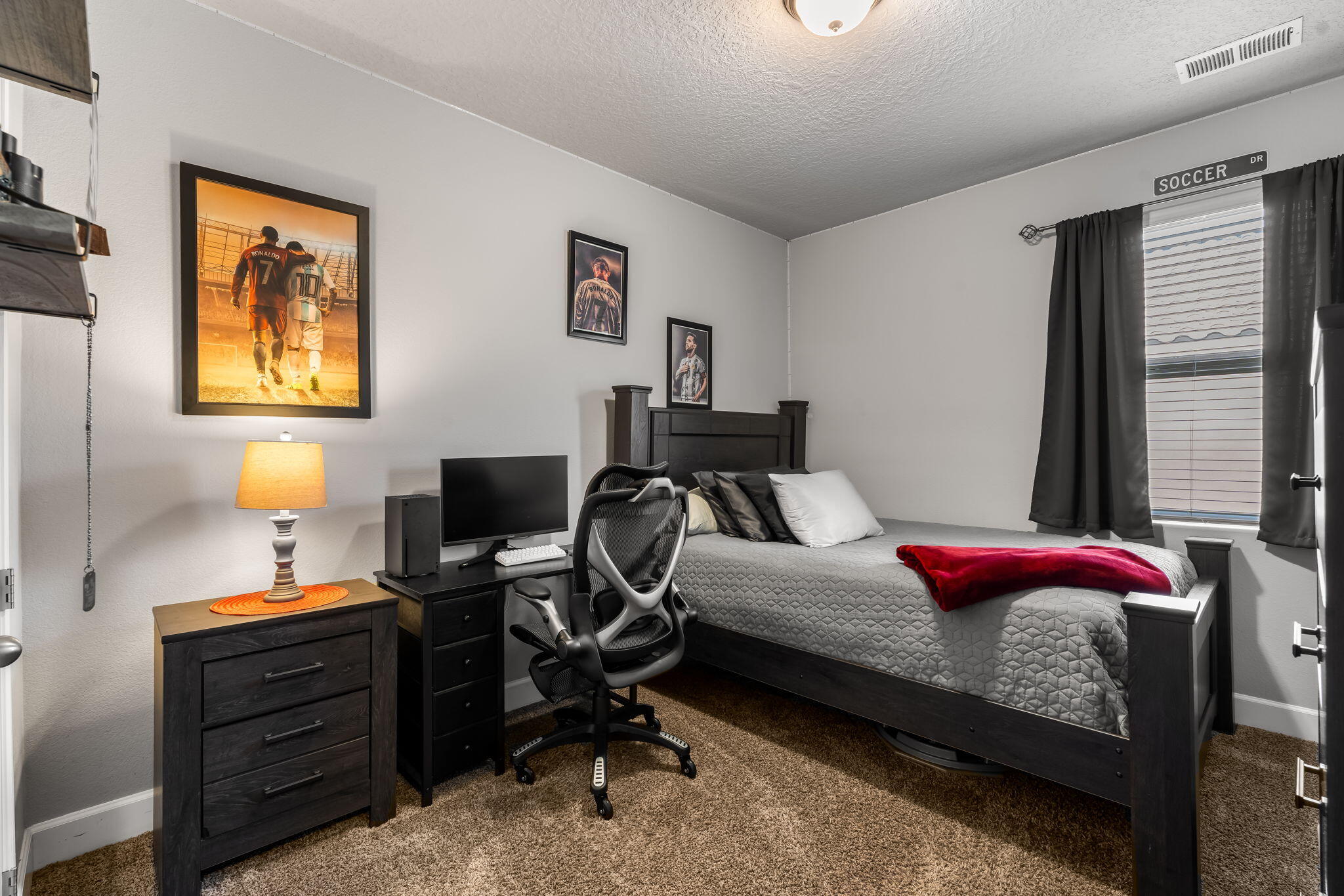 Photo 11 — 6215 Basil Place NW