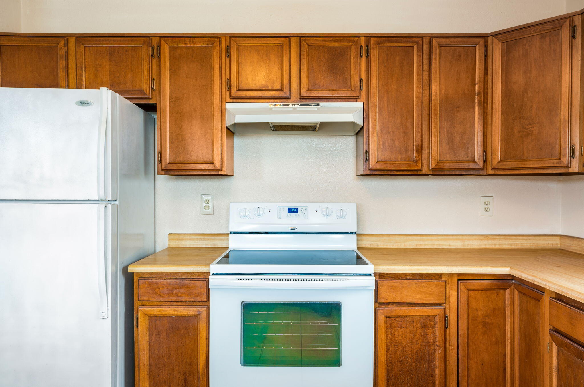 Photo 15 — 148 Pearl Drive NE