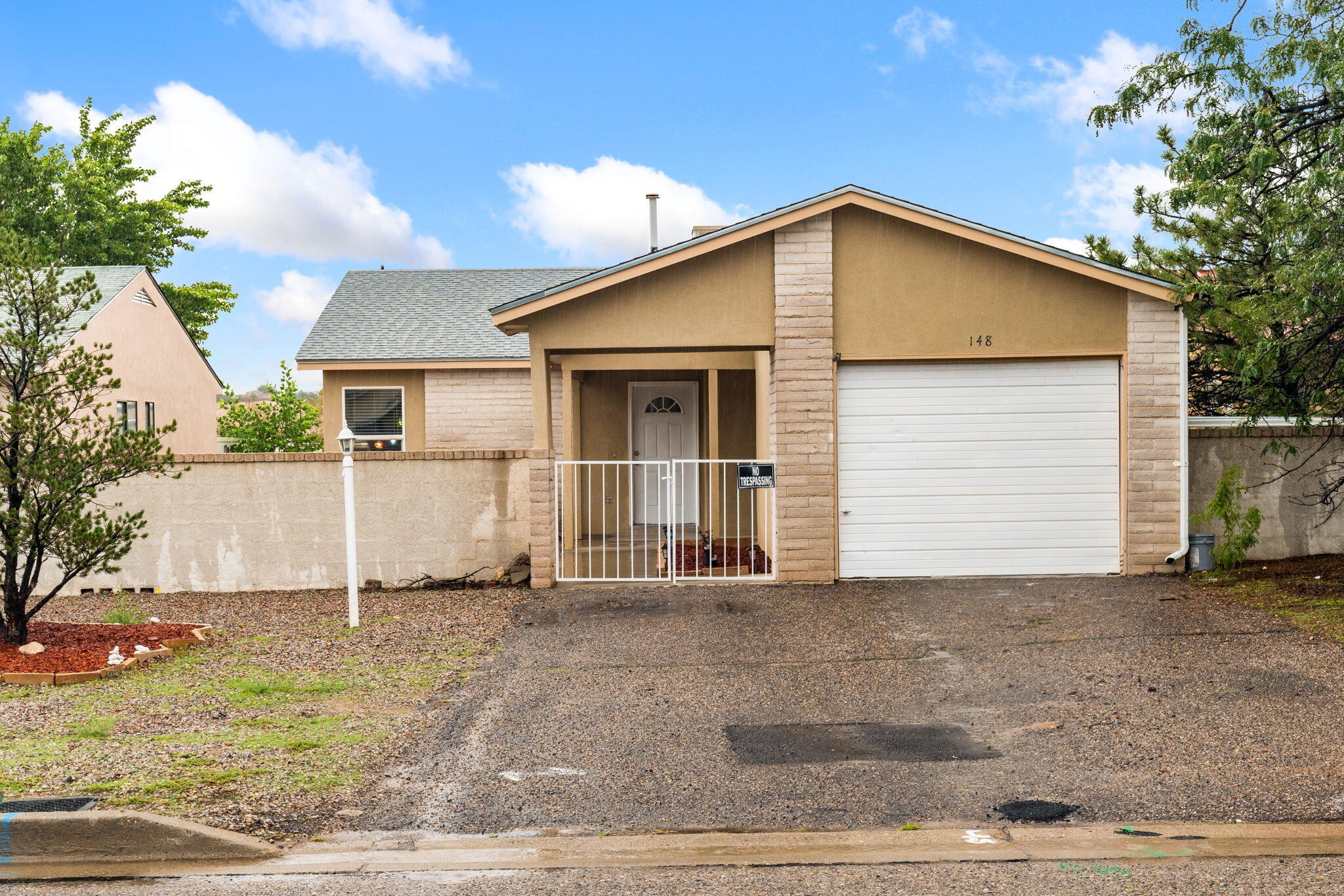 Photo 6 — 148 Pearl Drive NE