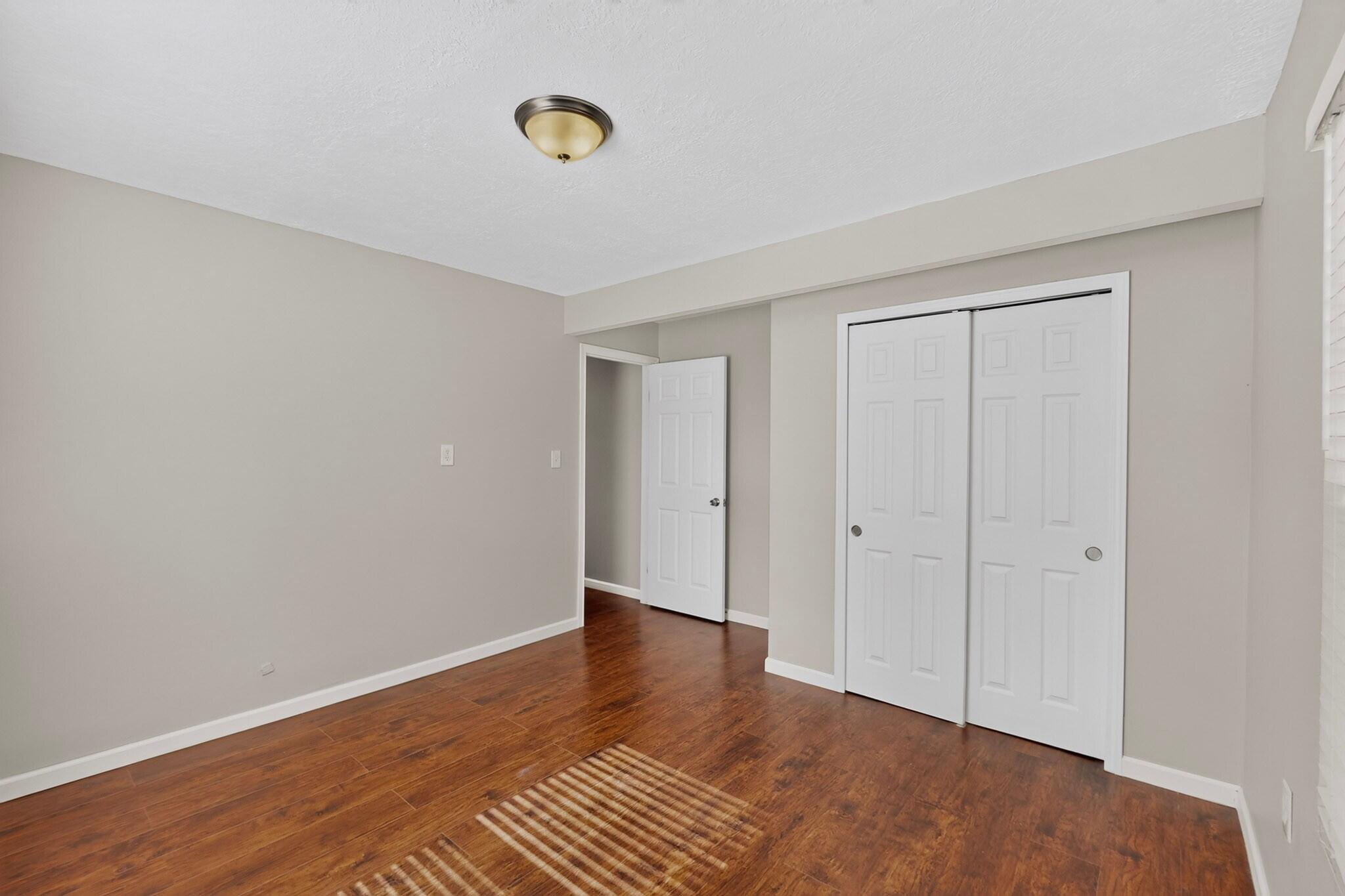 Photo 19 — 3802 Saint Andrews Drive SE