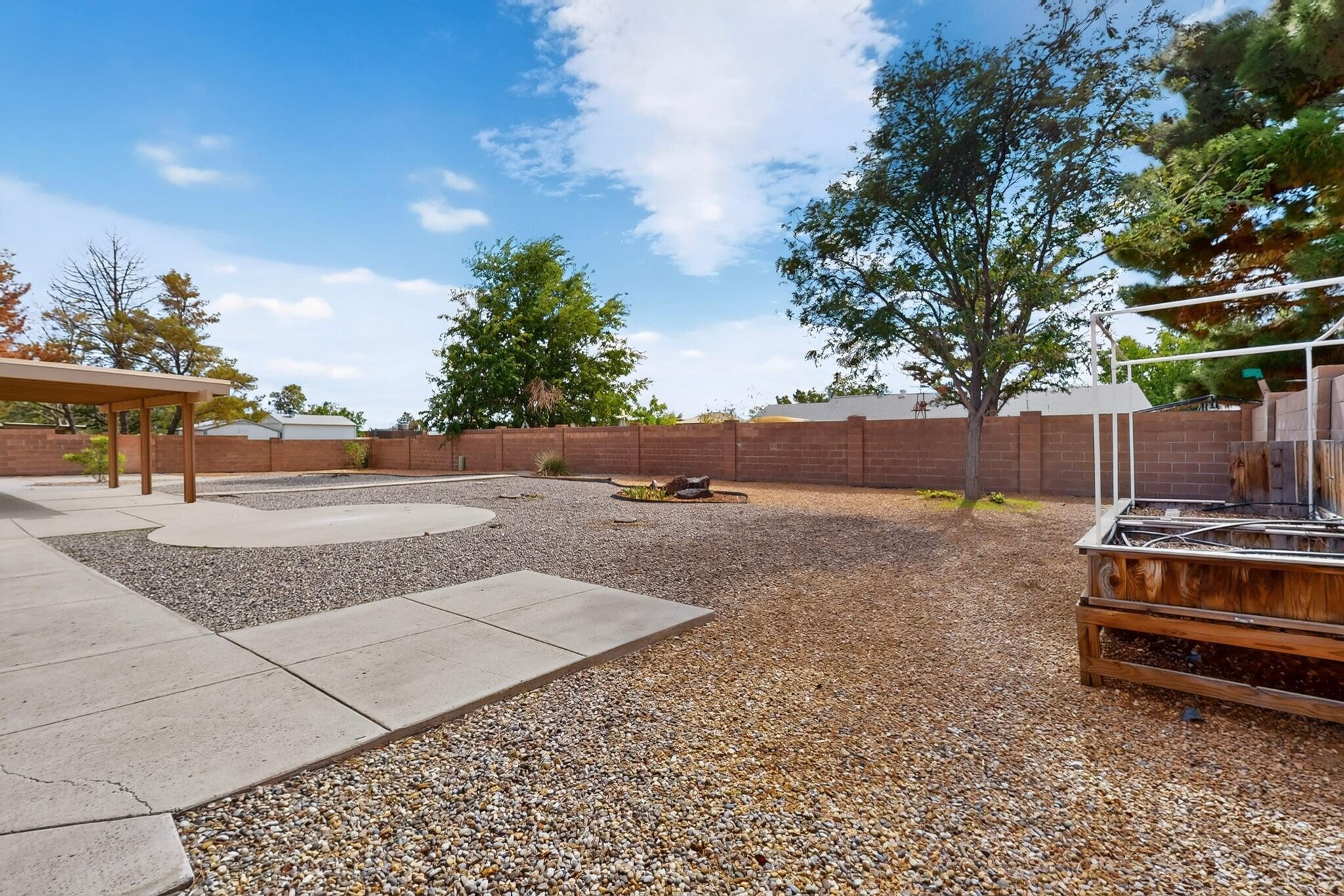 Photo 5 — 3802 Saint Andrews Drive SE