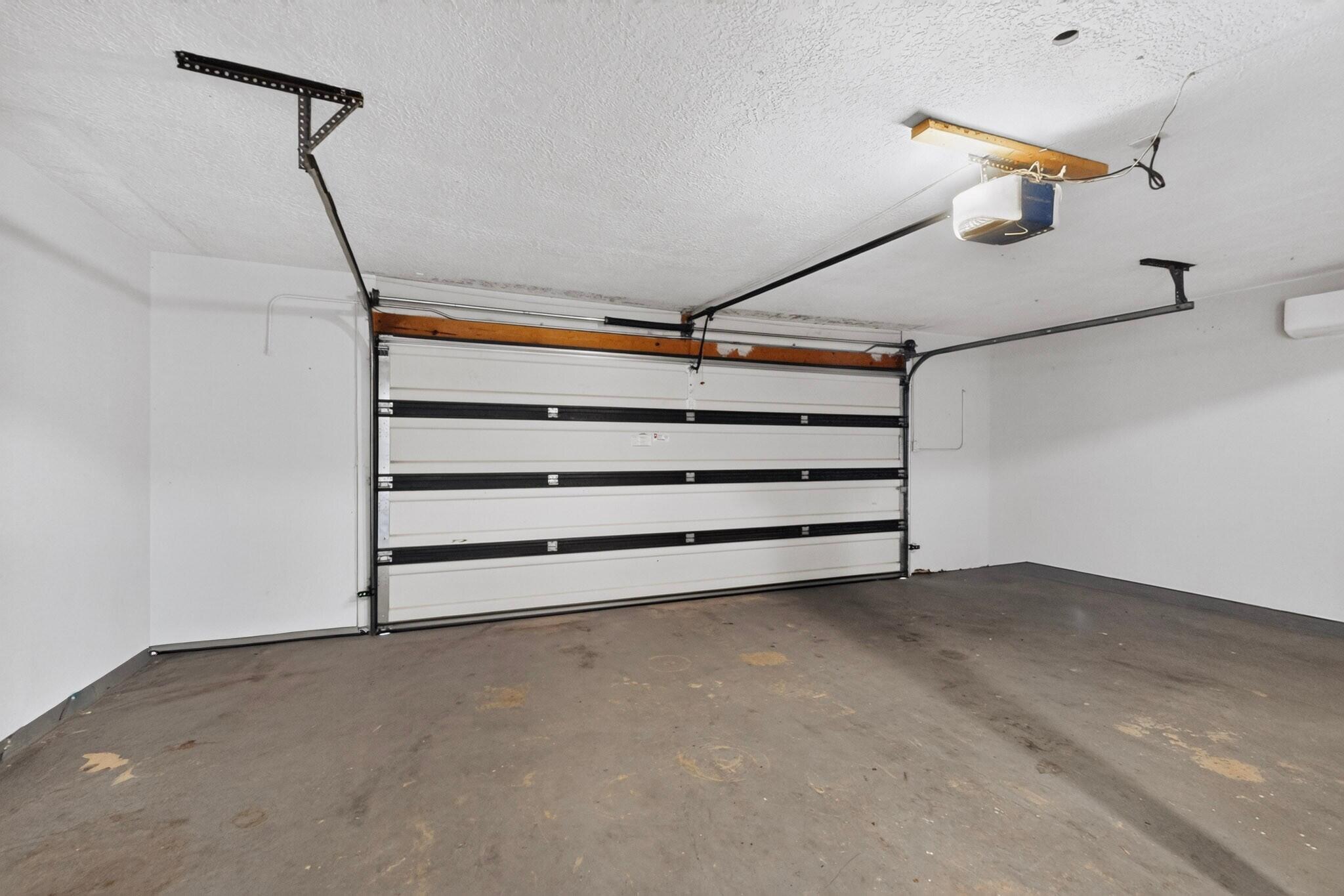 Photo 4 — 3802 Saint Andrews Drive SE