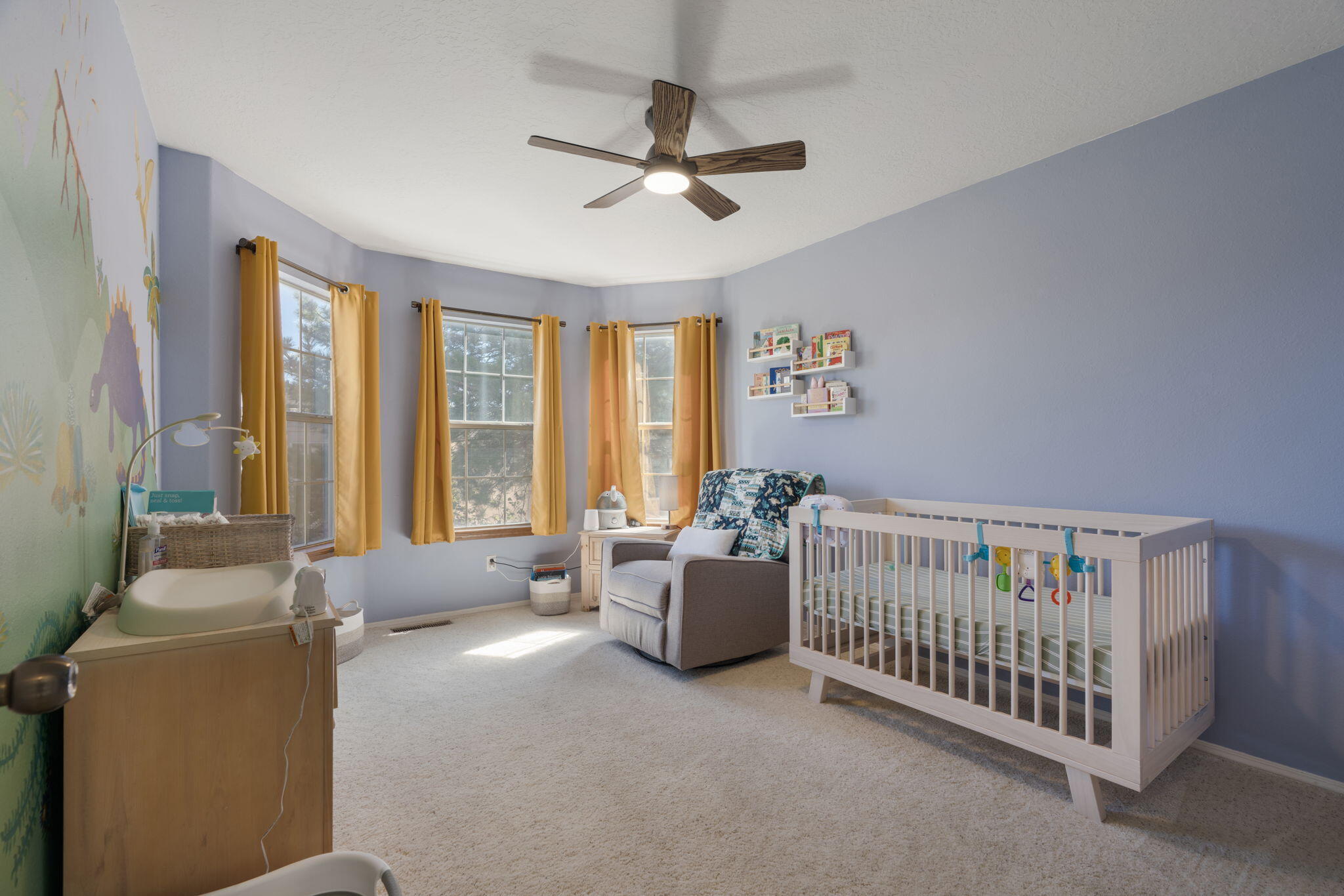 Photo 7 — 1910 Moneda Drive NW