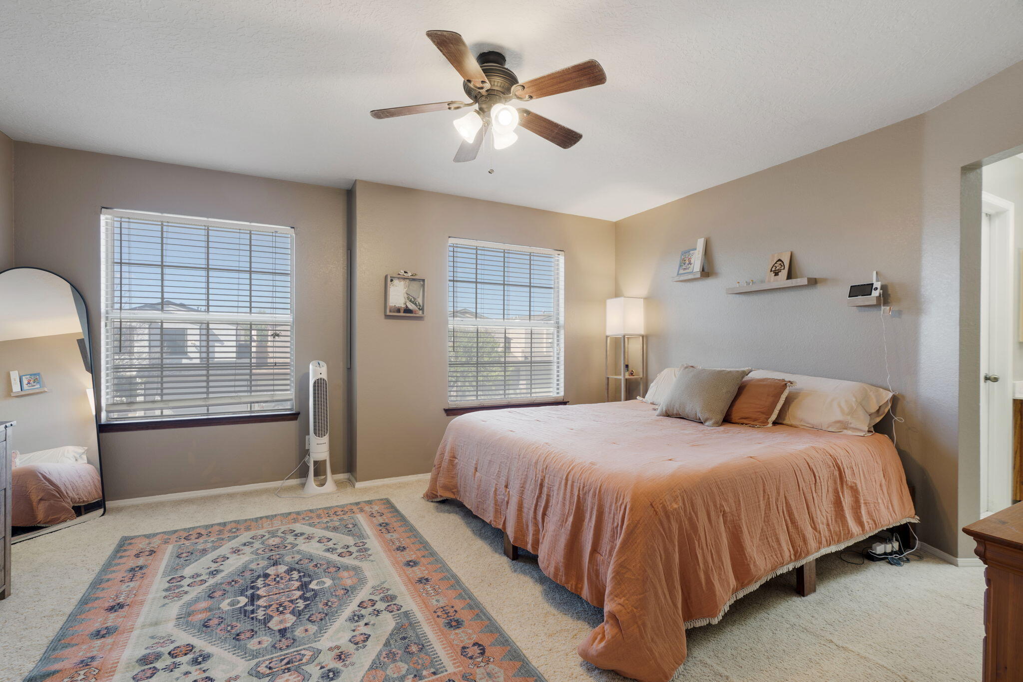 Photo 11 — 1910 Moneda Drive NW