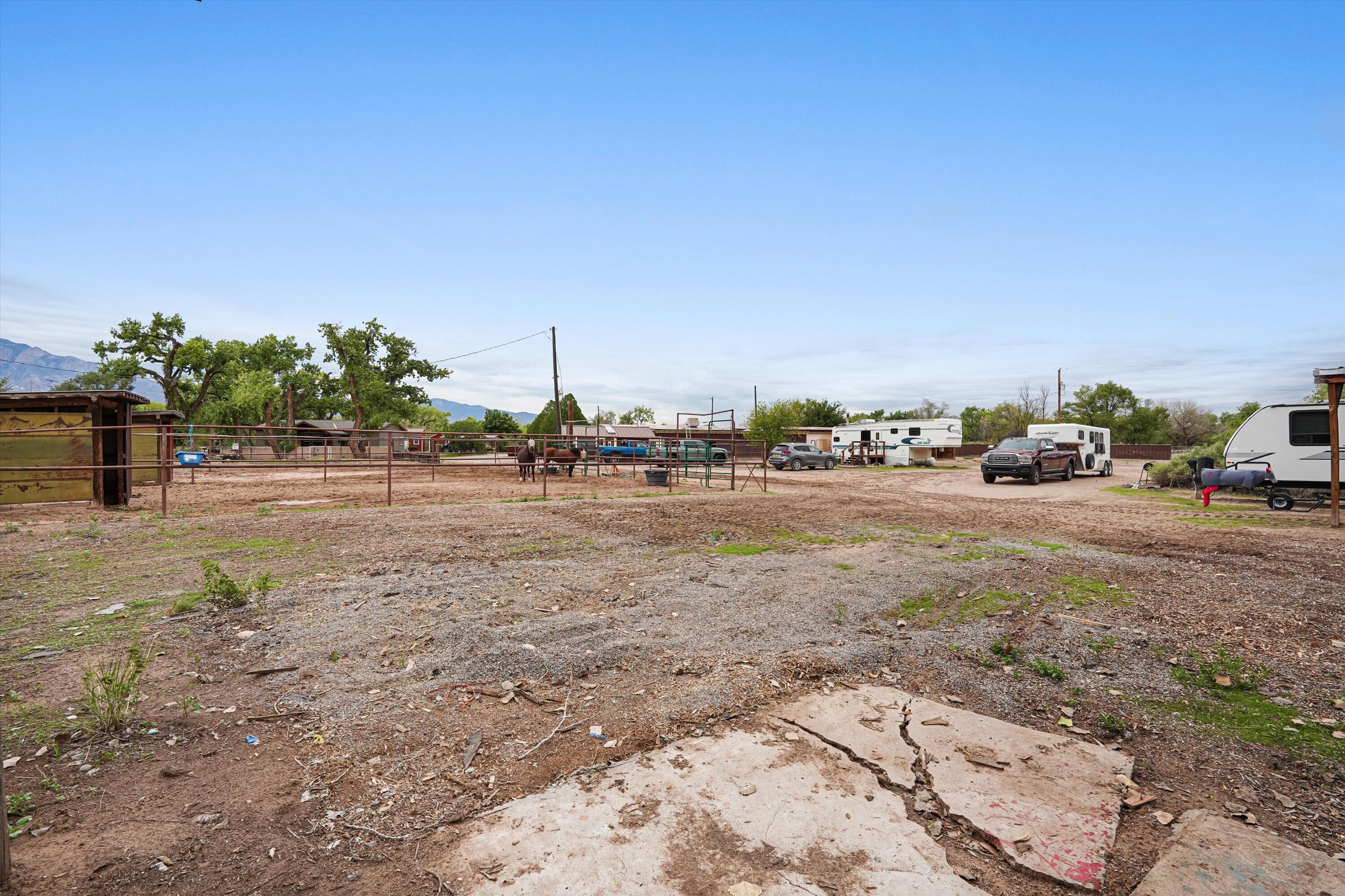 Photo 18 — 490 E Valverde Road