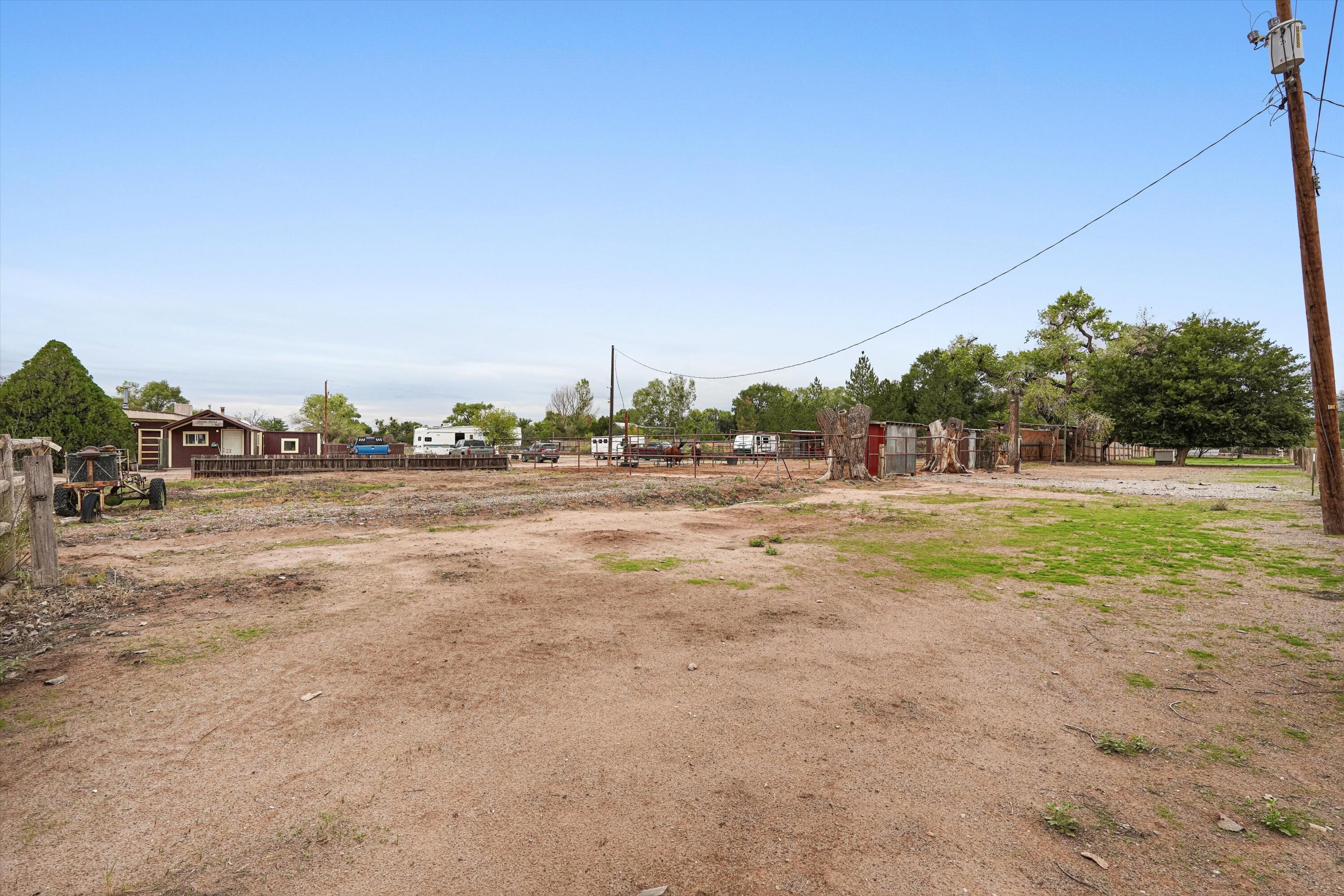 Photo 16 — 490 E Valverde Road