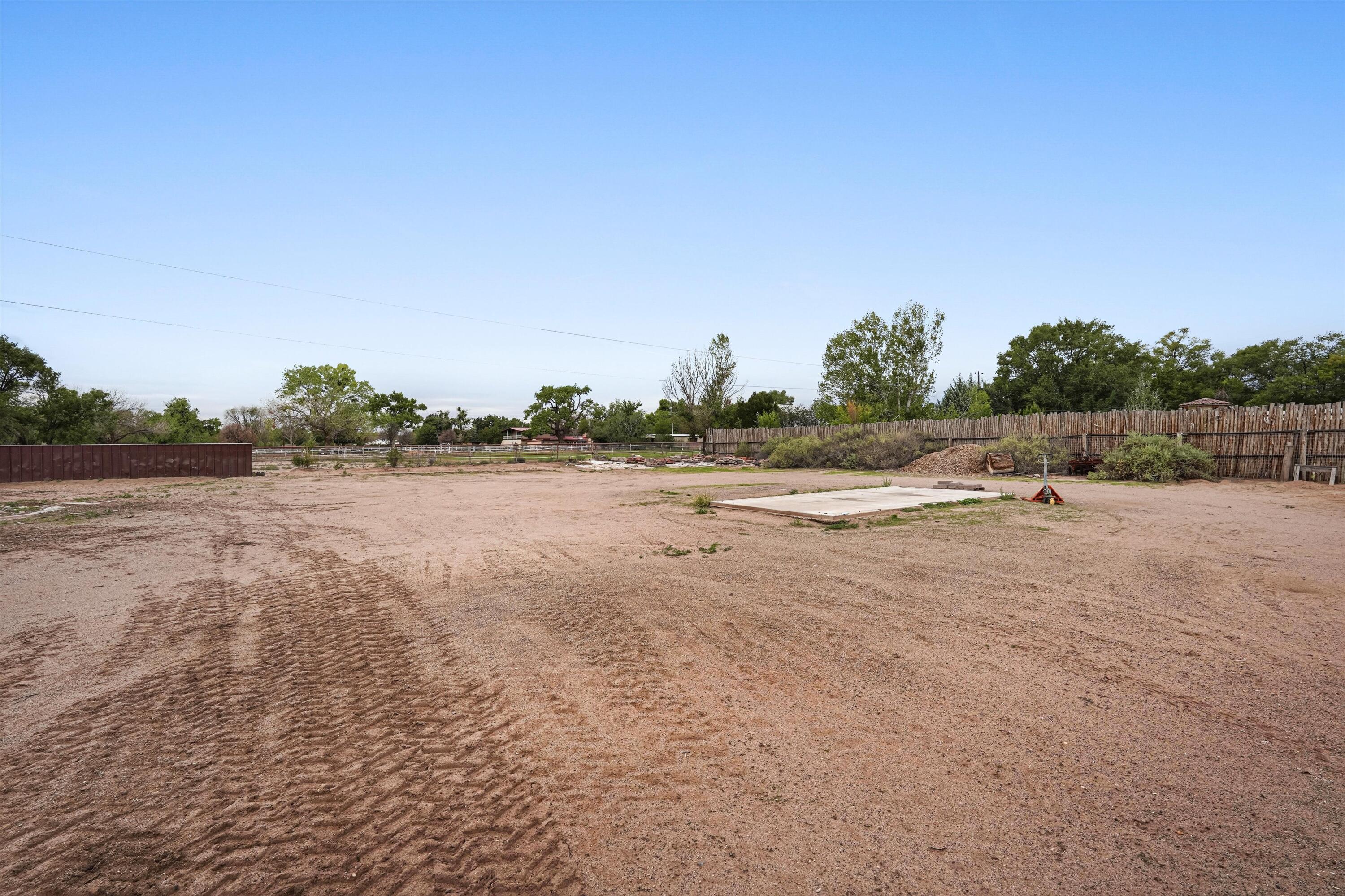 Photo 9 — 490 E Valverde Road