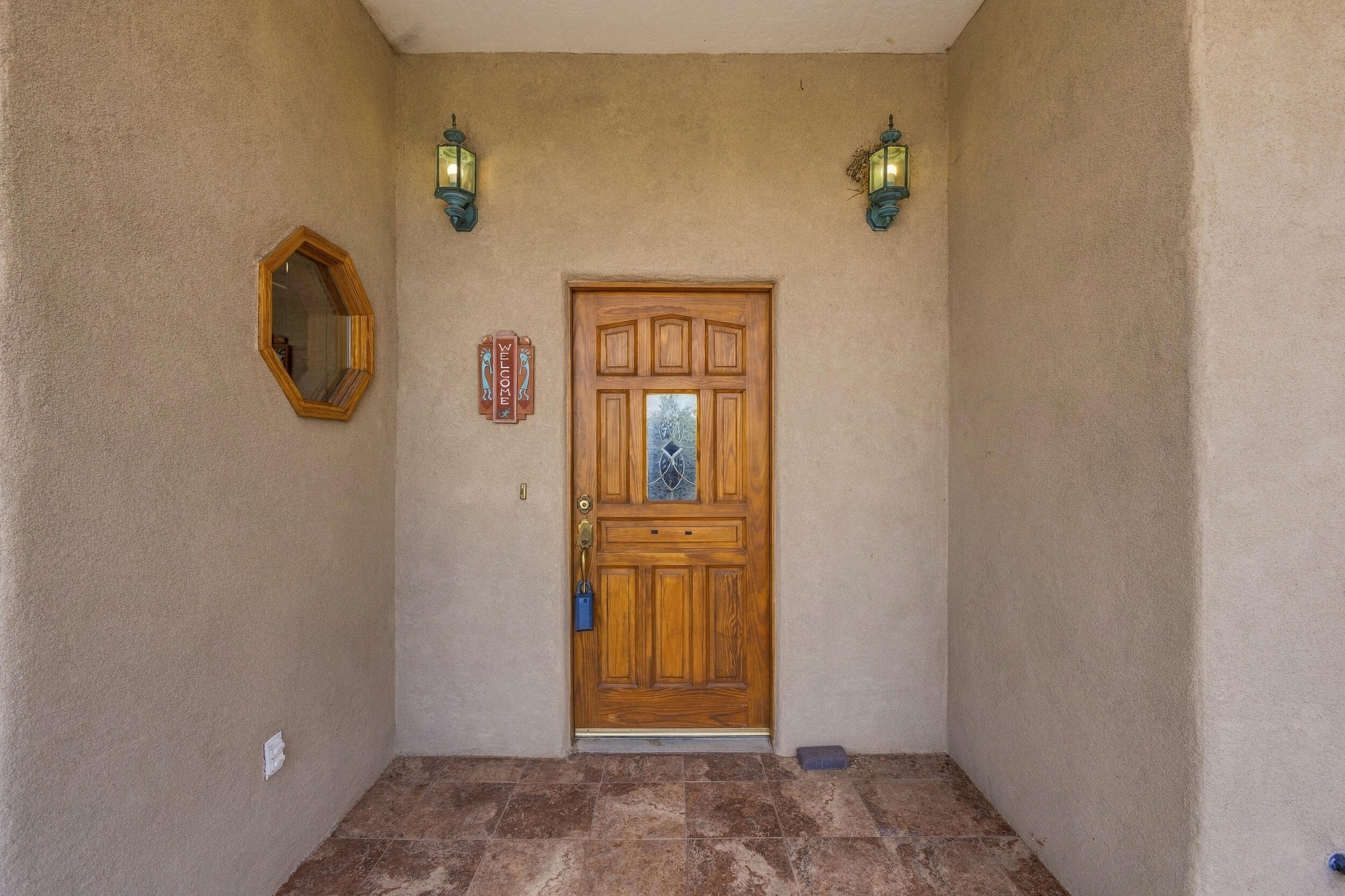 Photo 10 — 712 Navarra Way SE