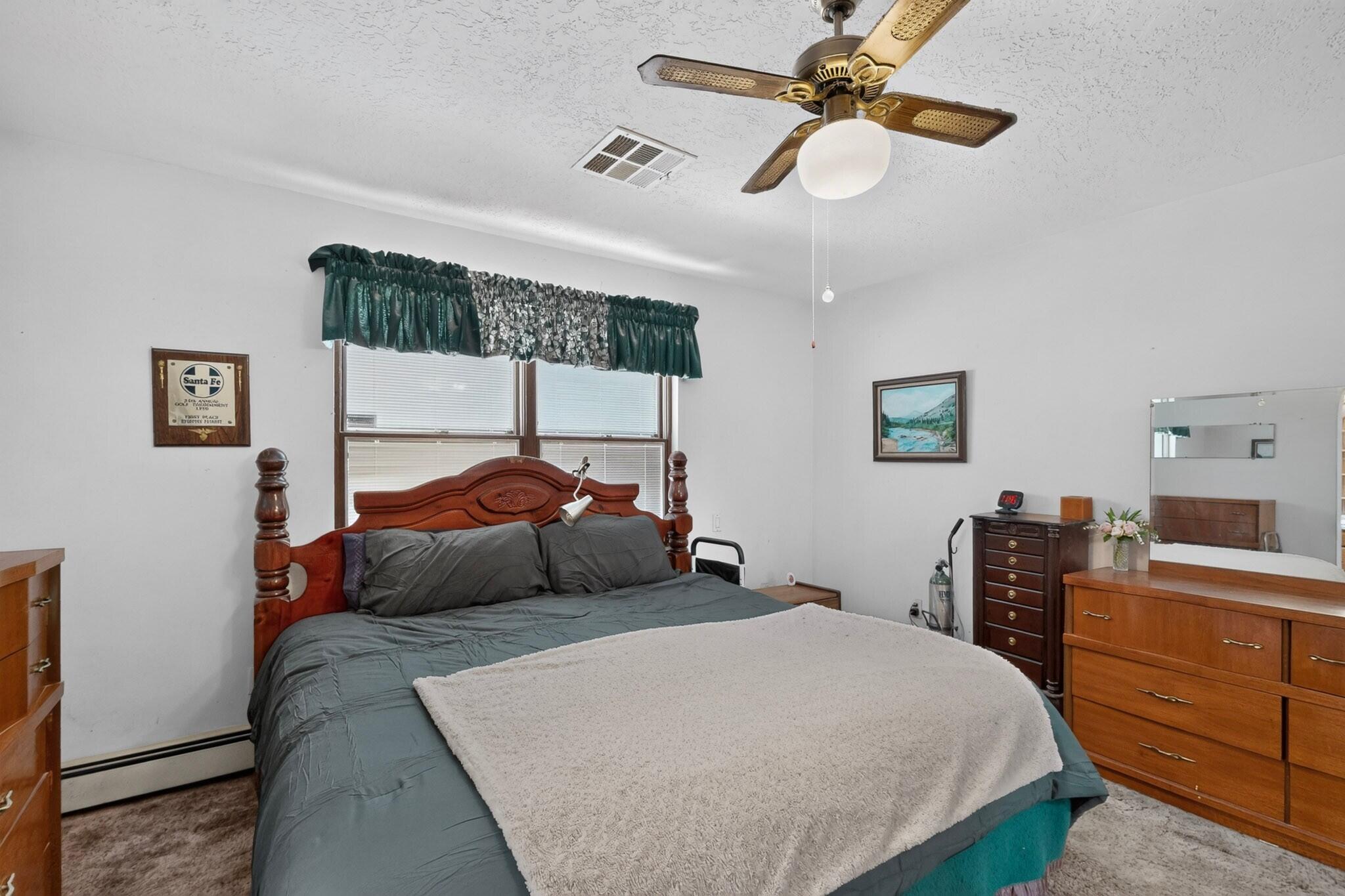 Photo 13 — 1328 Rio Grande Boulevard SW